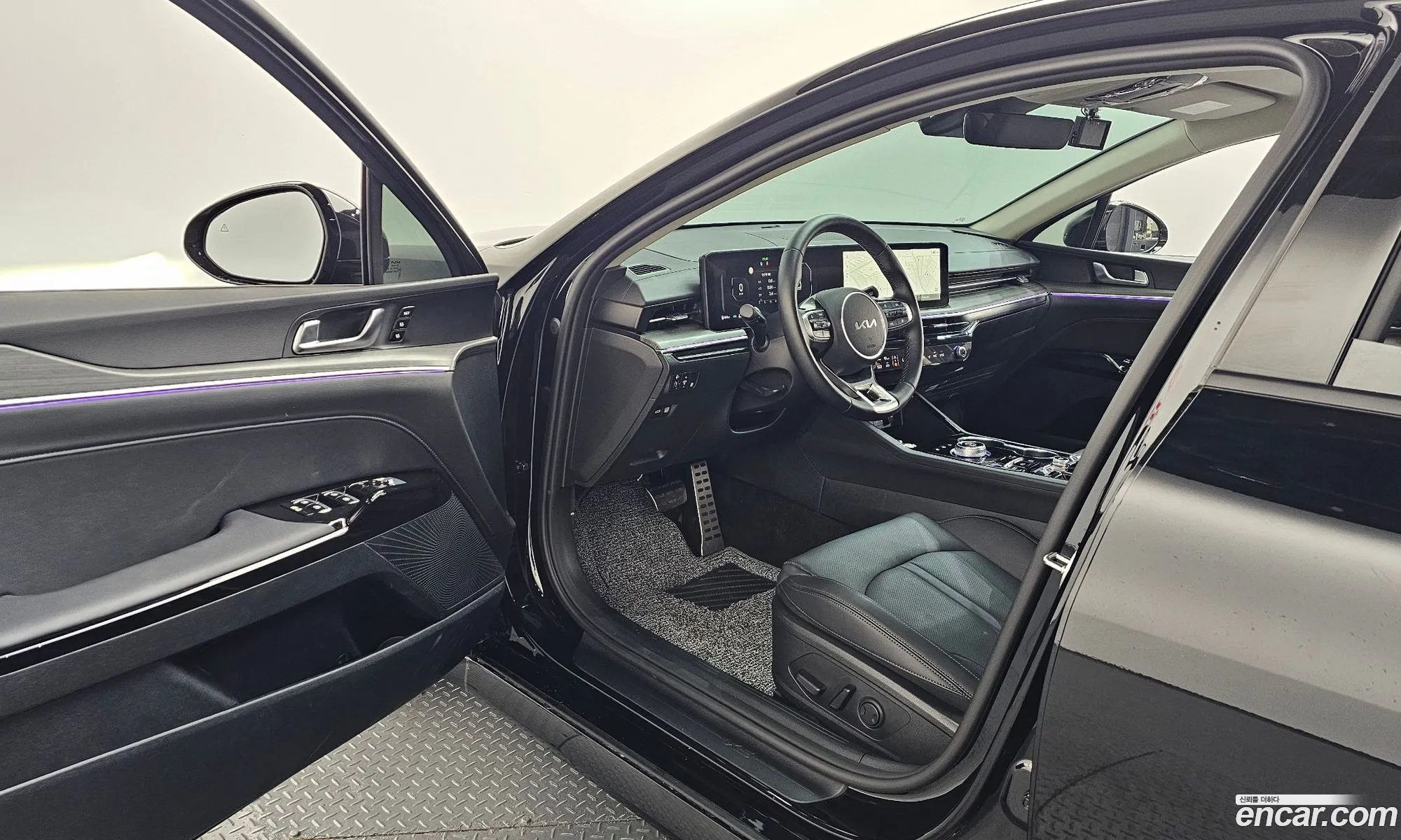 Kia K5 Hybrid 2025 — 20