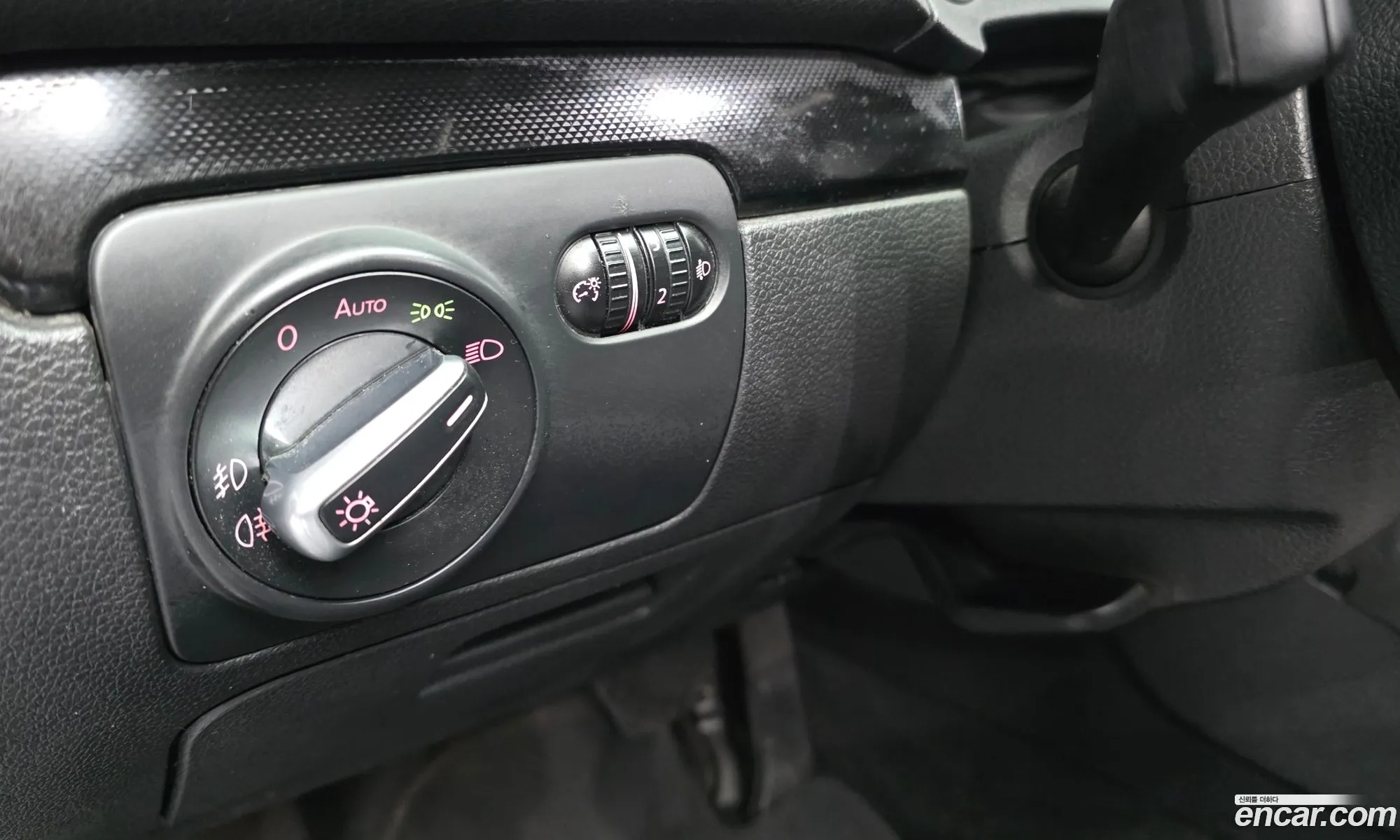 Volkswagen Golf 6th Gen 2011 — 2