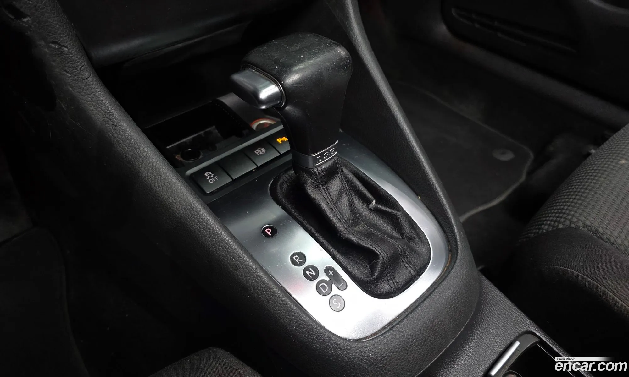 Volkswagen Golf 6th Gen 2011 — 11