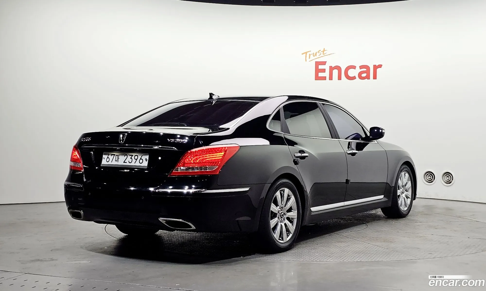 Hyundai Equus 2011 — 16