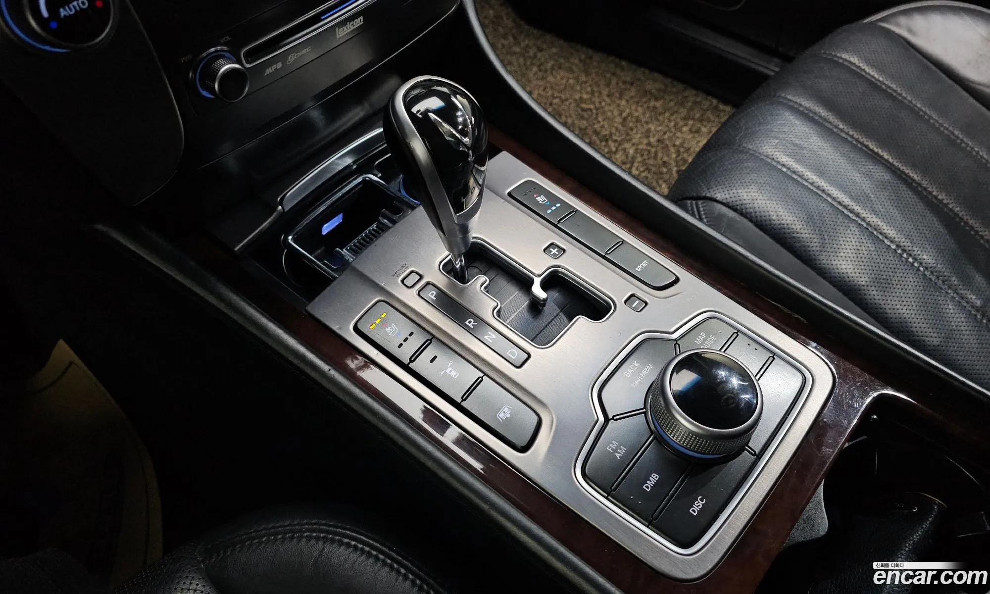 Hyundai Equus 2011 — 13