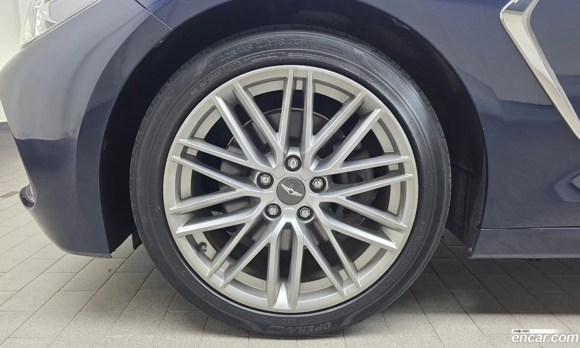 Genesis G70 2019 — 3