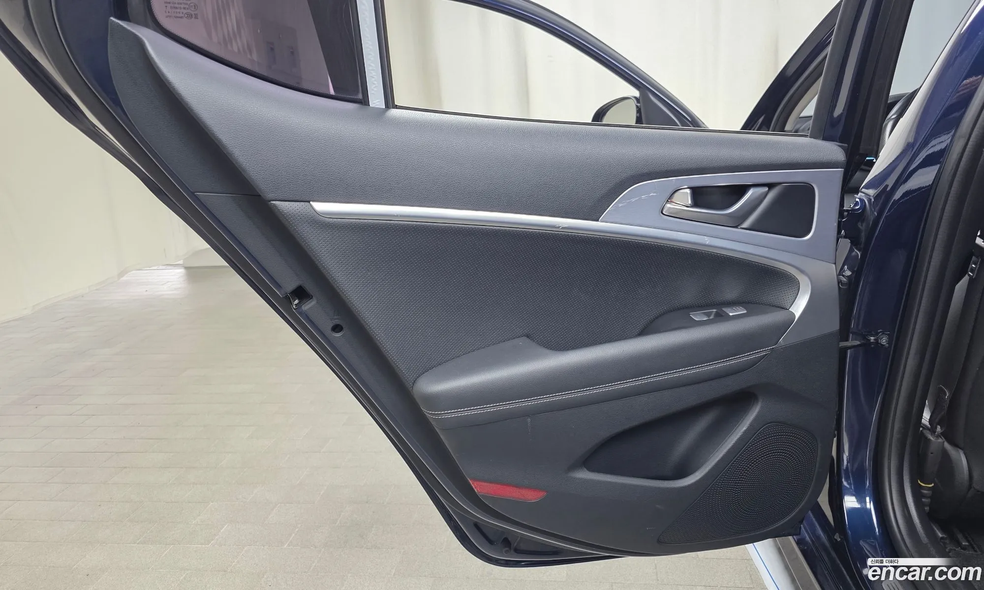 Genesis G70 2019 — 19