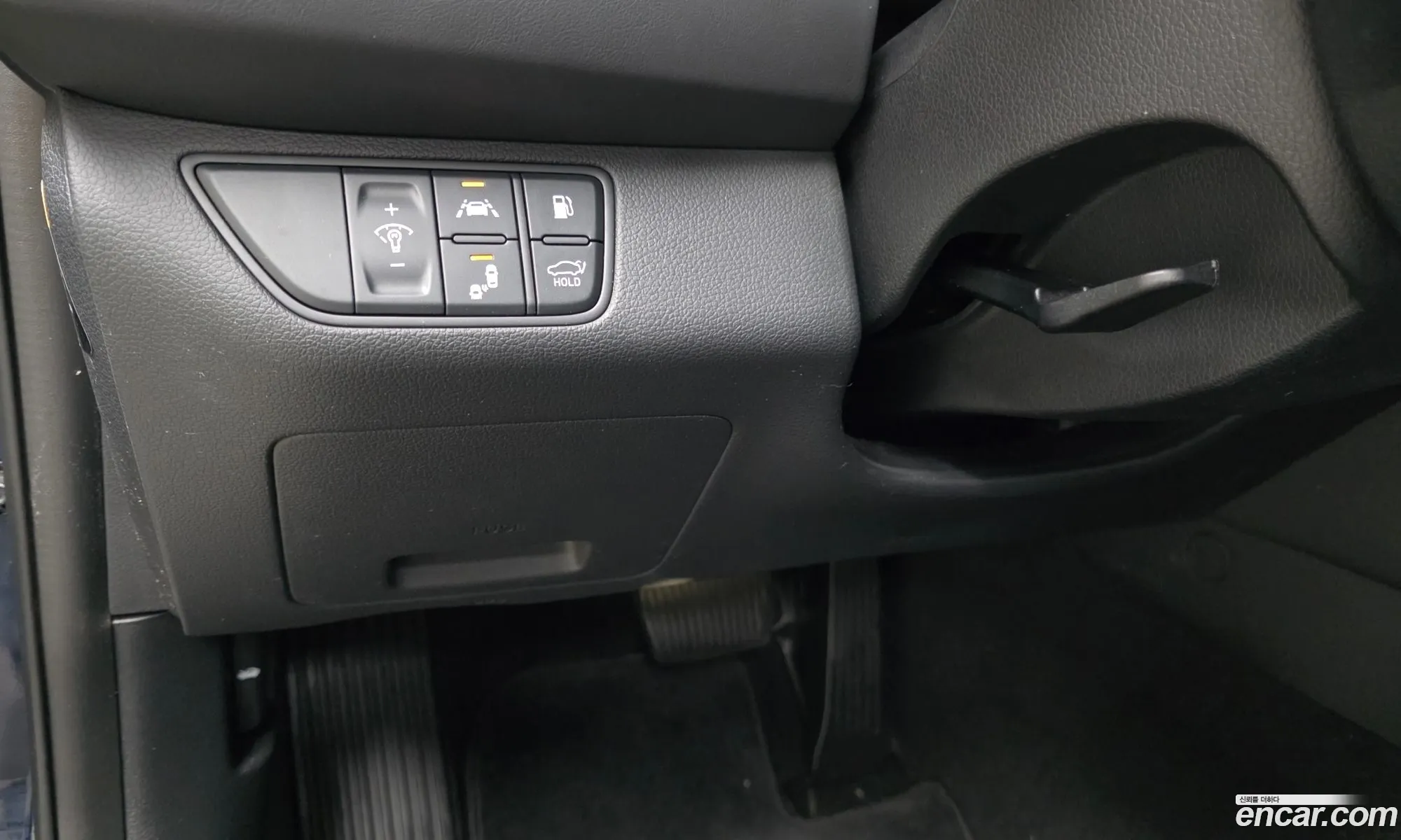 Genesis G70 2019 — 32