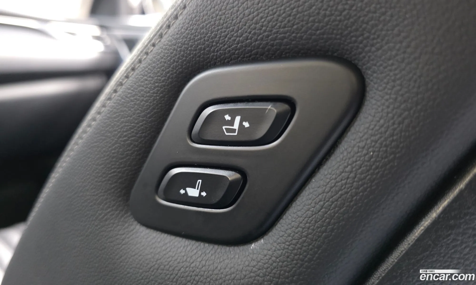 Genesis G70 2019 — 22