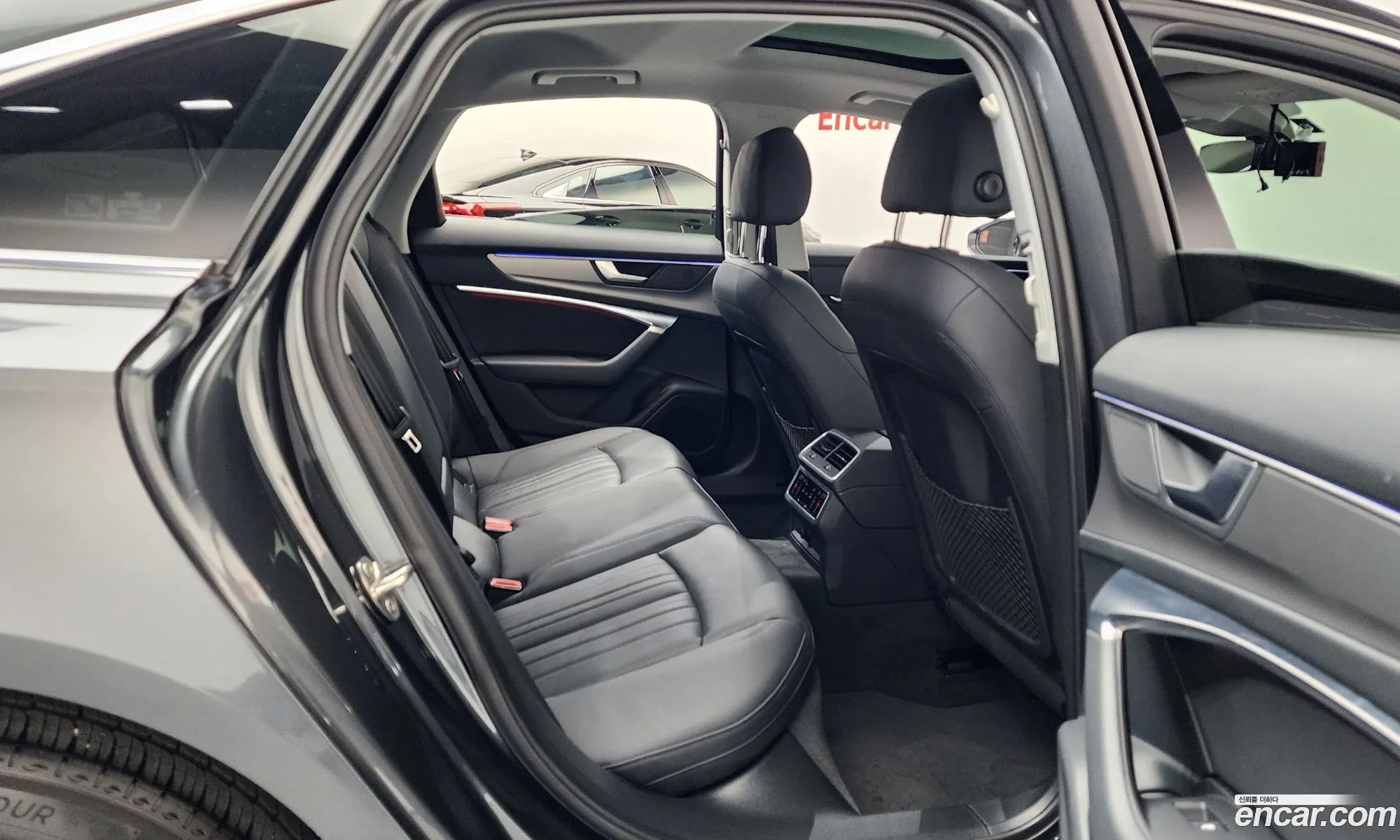 Audi A6 2021 WAUZZZF23MN013986 — 12
