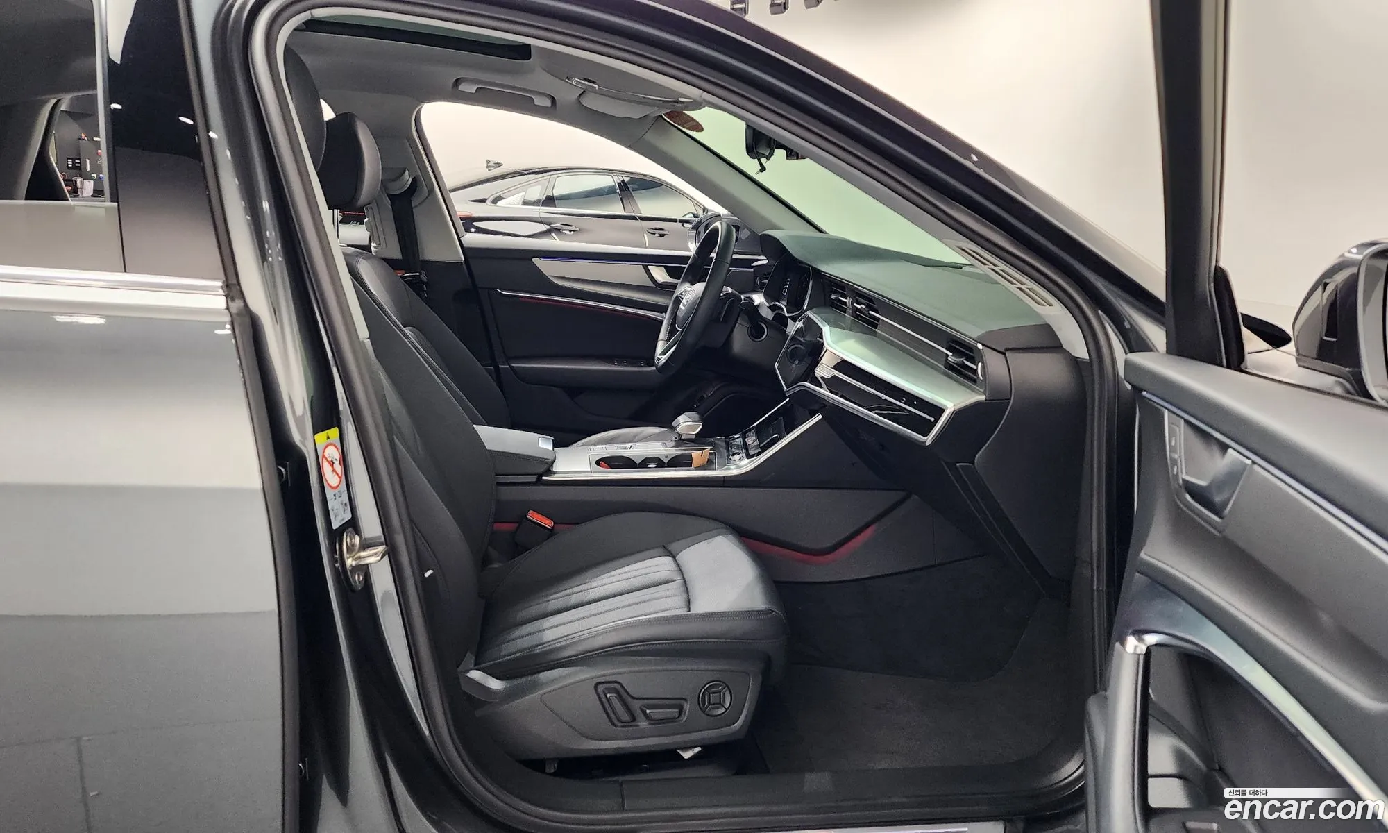 Audi A6 2021 WAUZZZF23MN013986 — 9