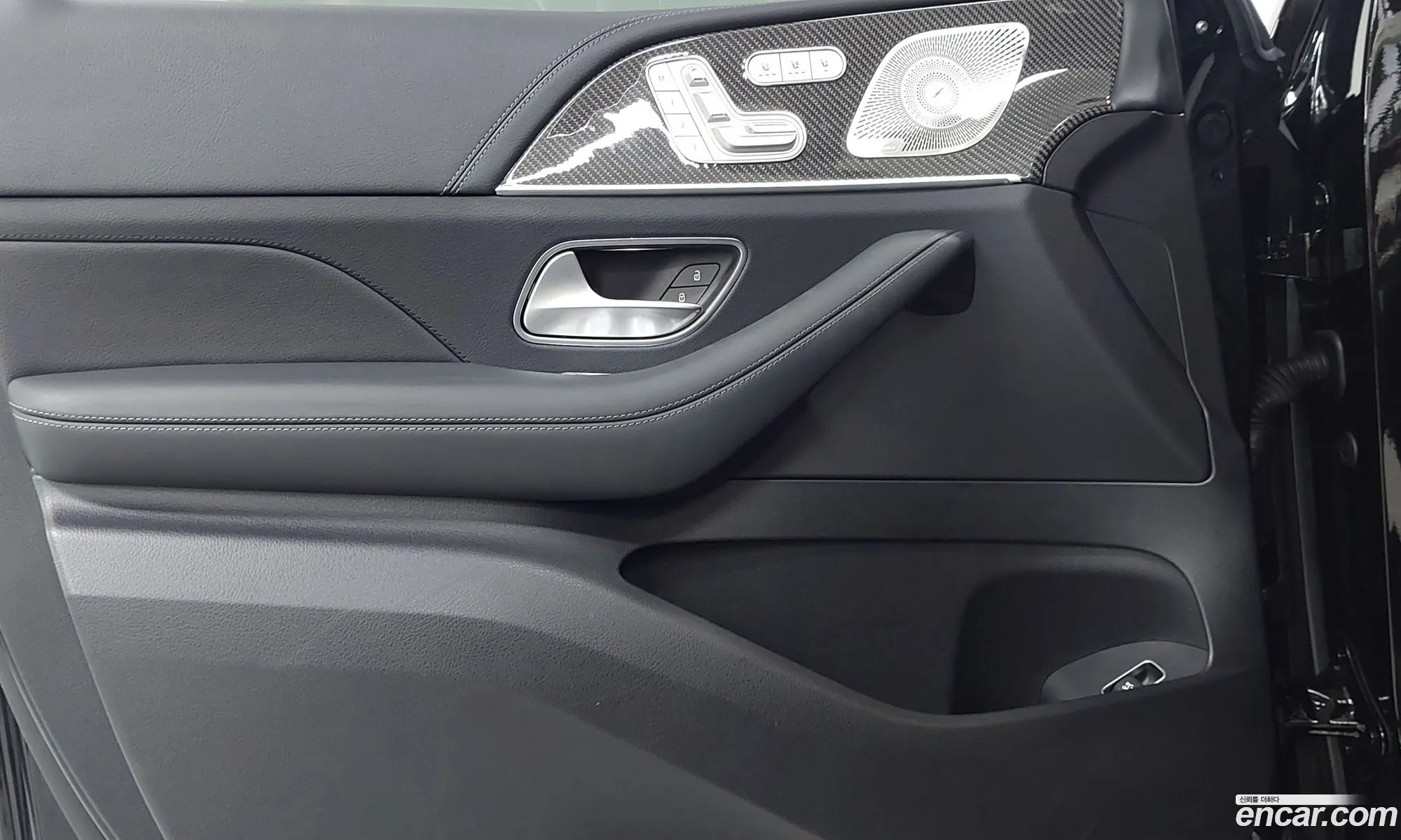 Mercedes-Benz GLE-Class W167 2024 — 10