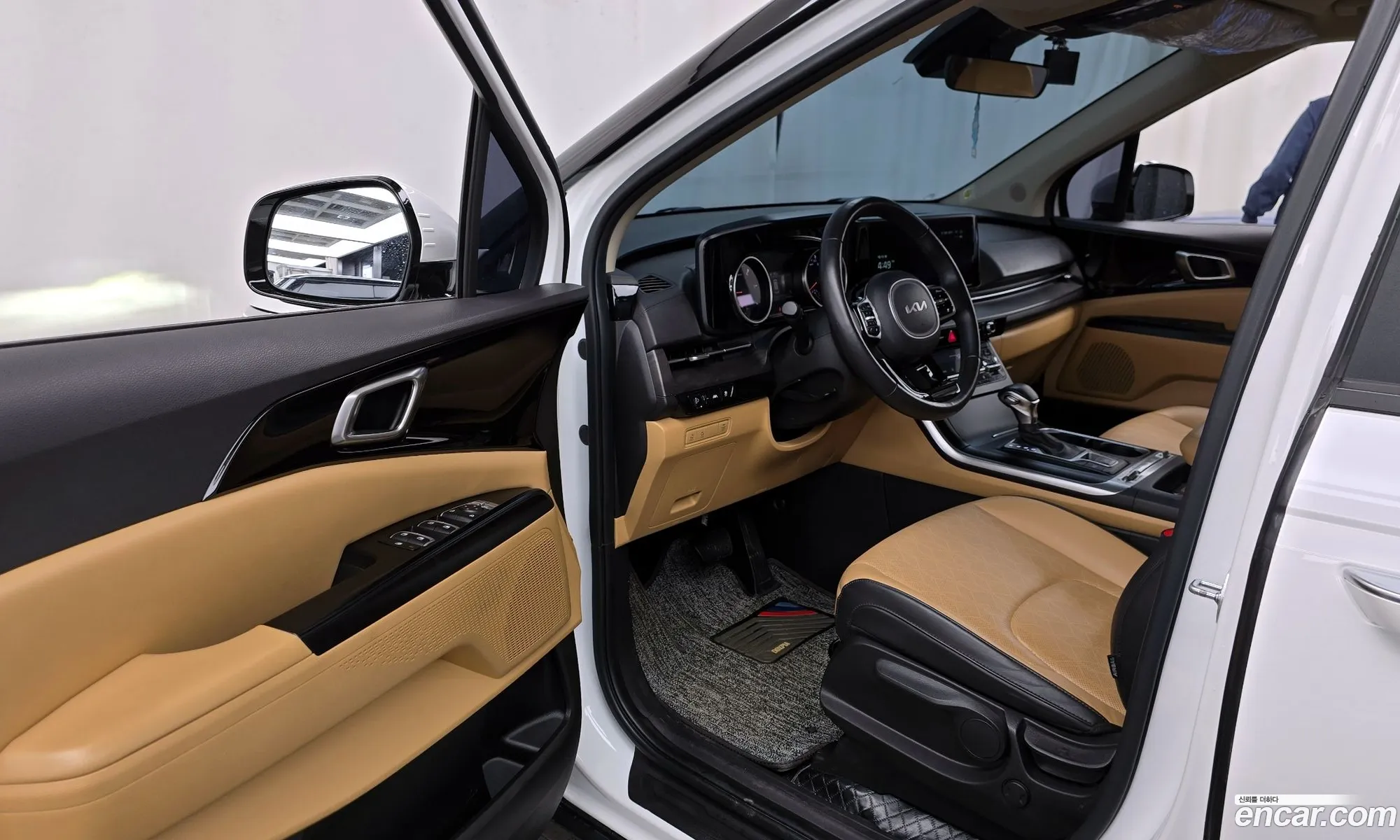 Kia Carnival 2022 — 22