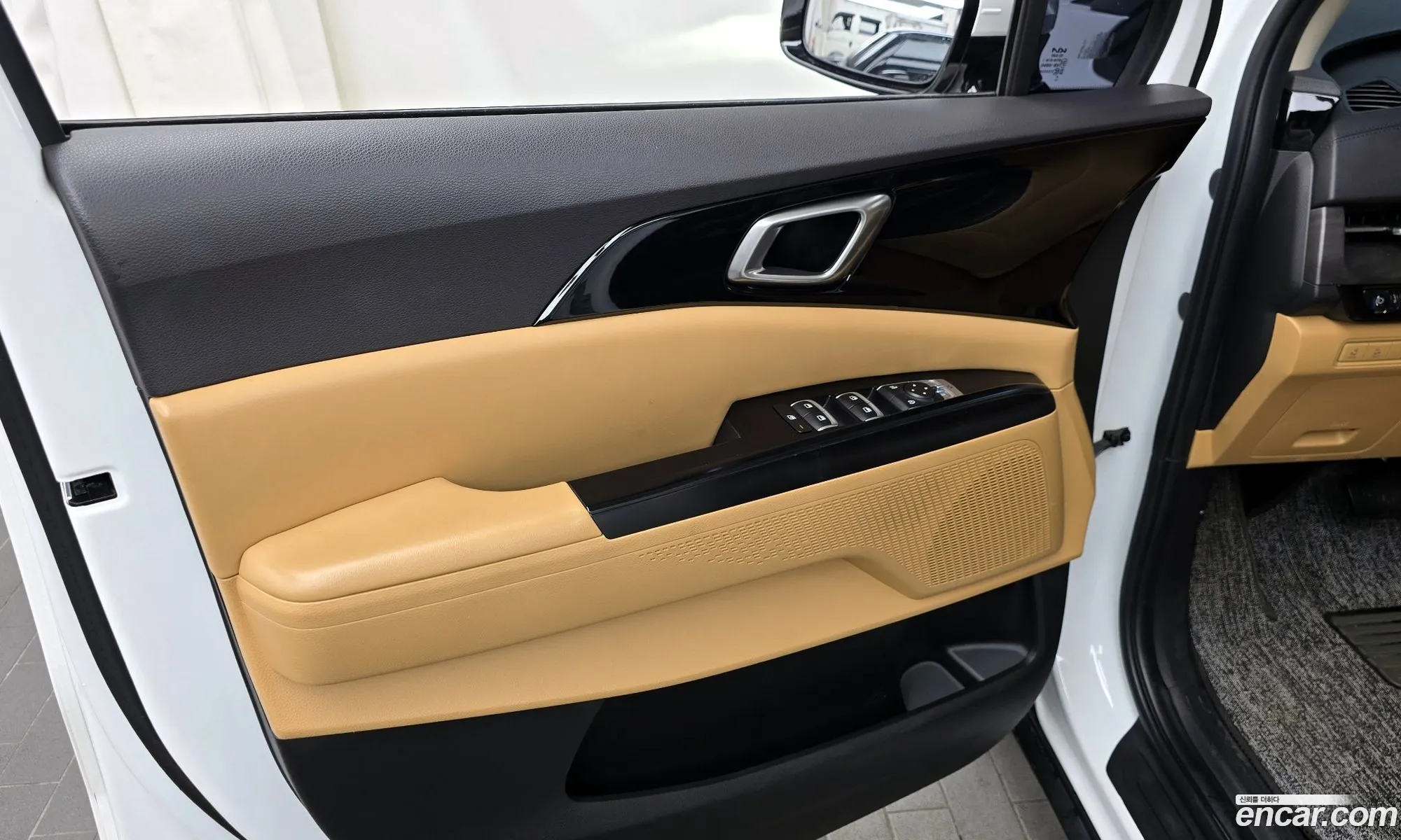 Kia Carnival 2022 — 29