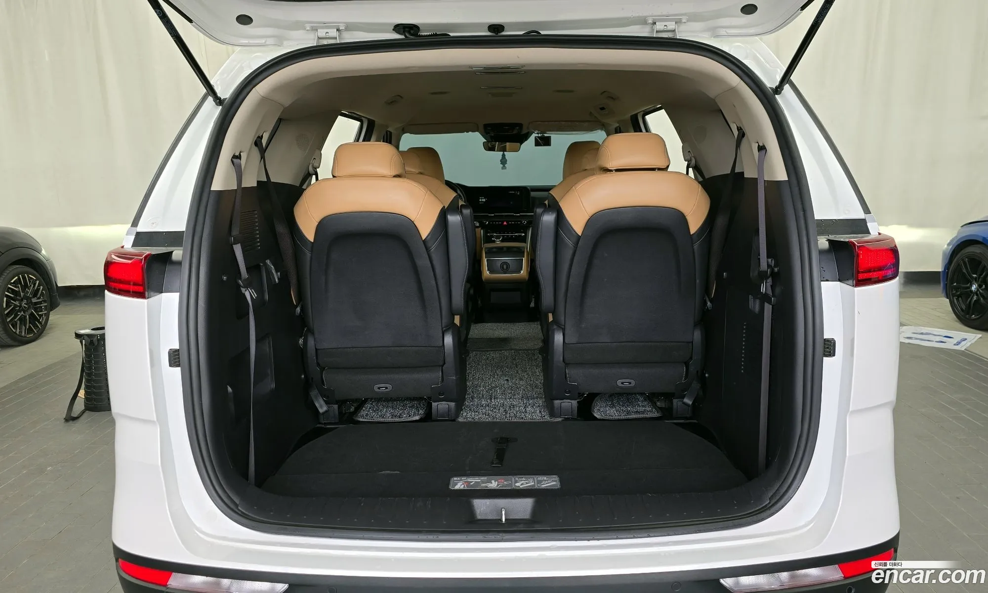Kia Carnival 2022 — 13