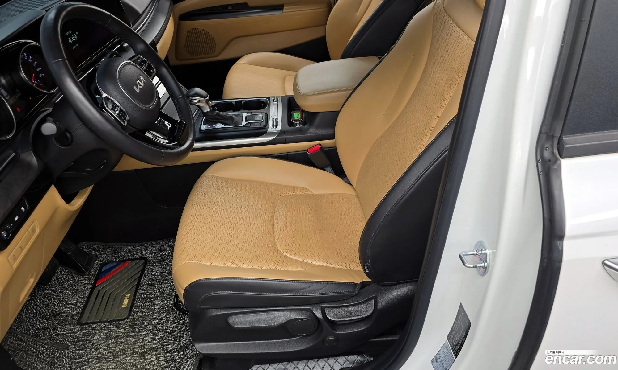 Kia Carnival 2022 — 16
