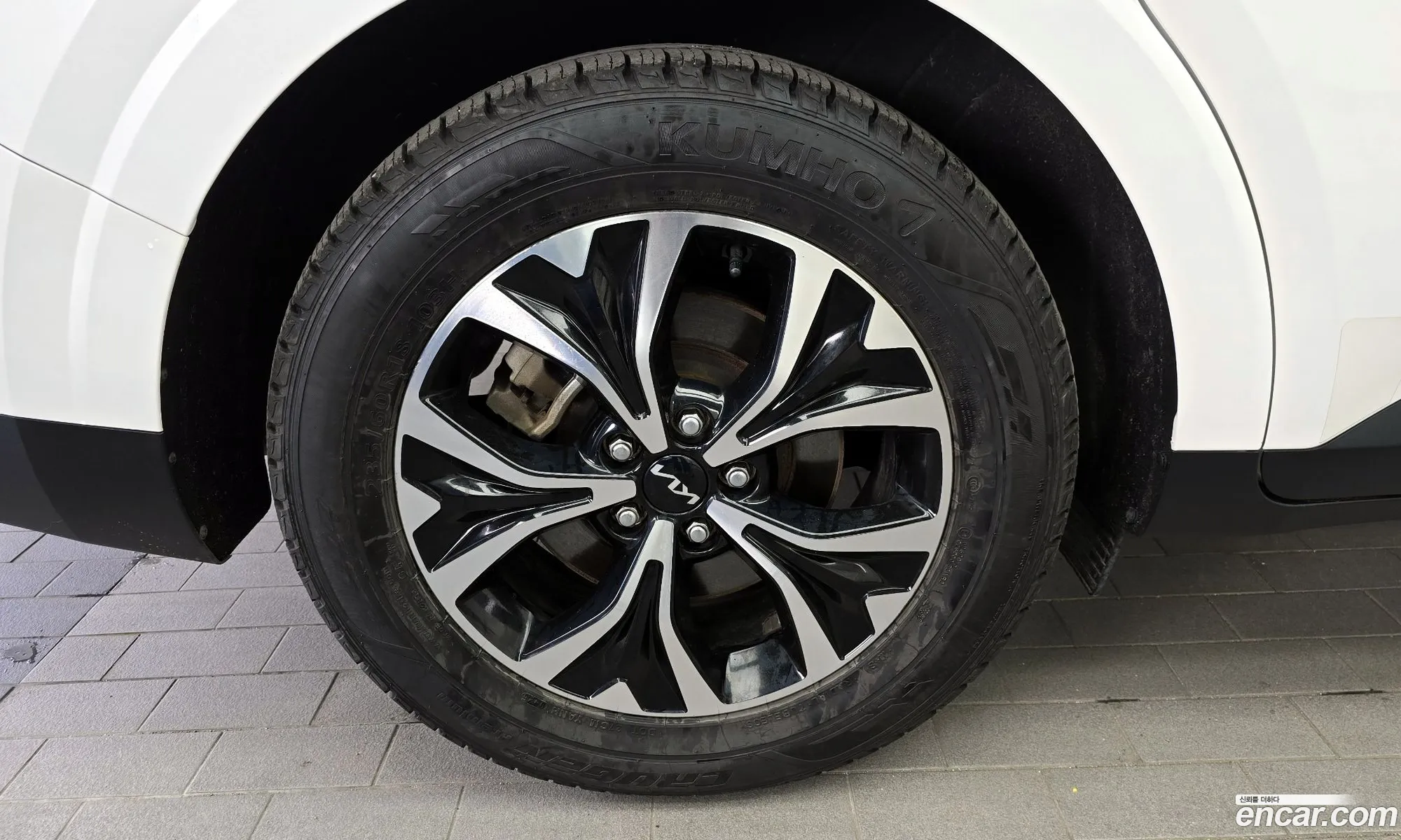 Kia Carnival 2022 — 17