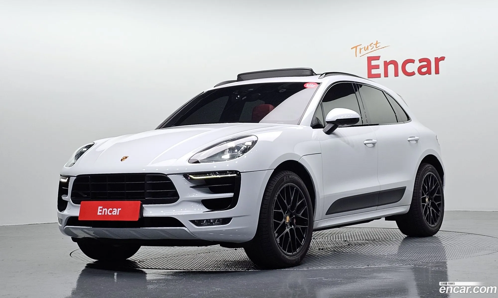 Porsche Macan 2018 WP1AG2956JLB63390 — 14
