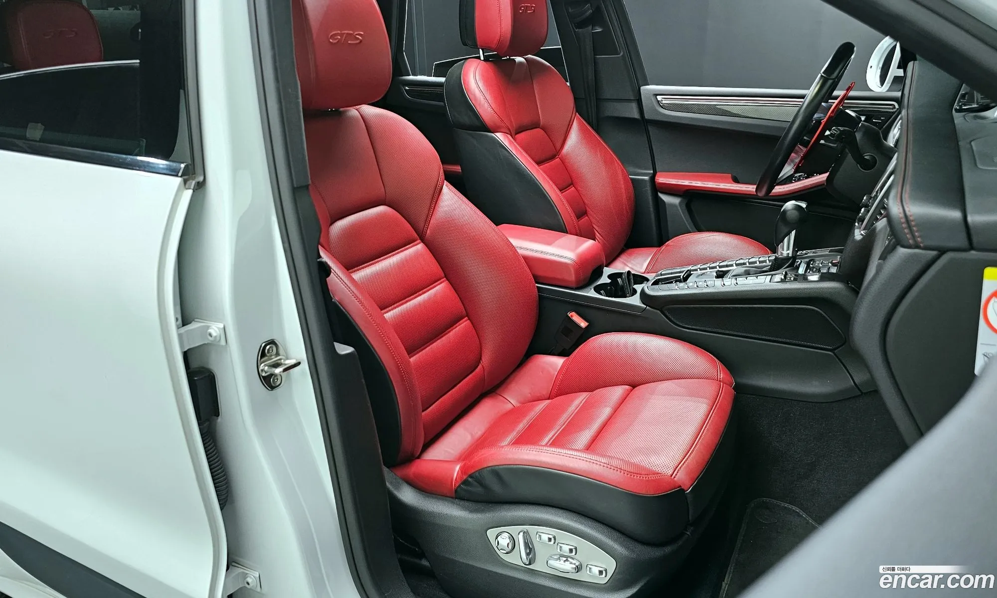 Porsche Macan 2018 WP1AG2956JLB63390 — 5