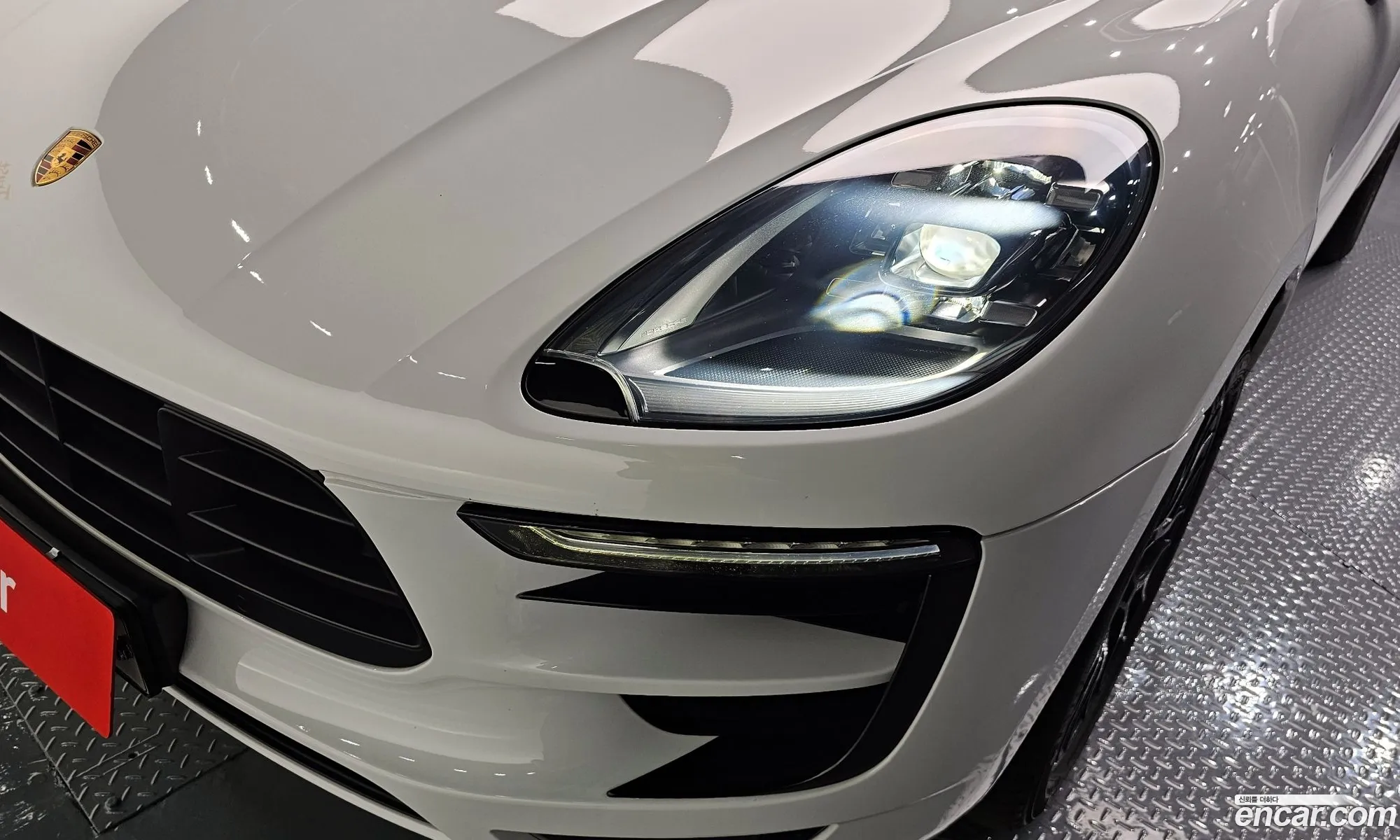 Porsche Macan 2018 WP1AG2956JLB63390 — 13