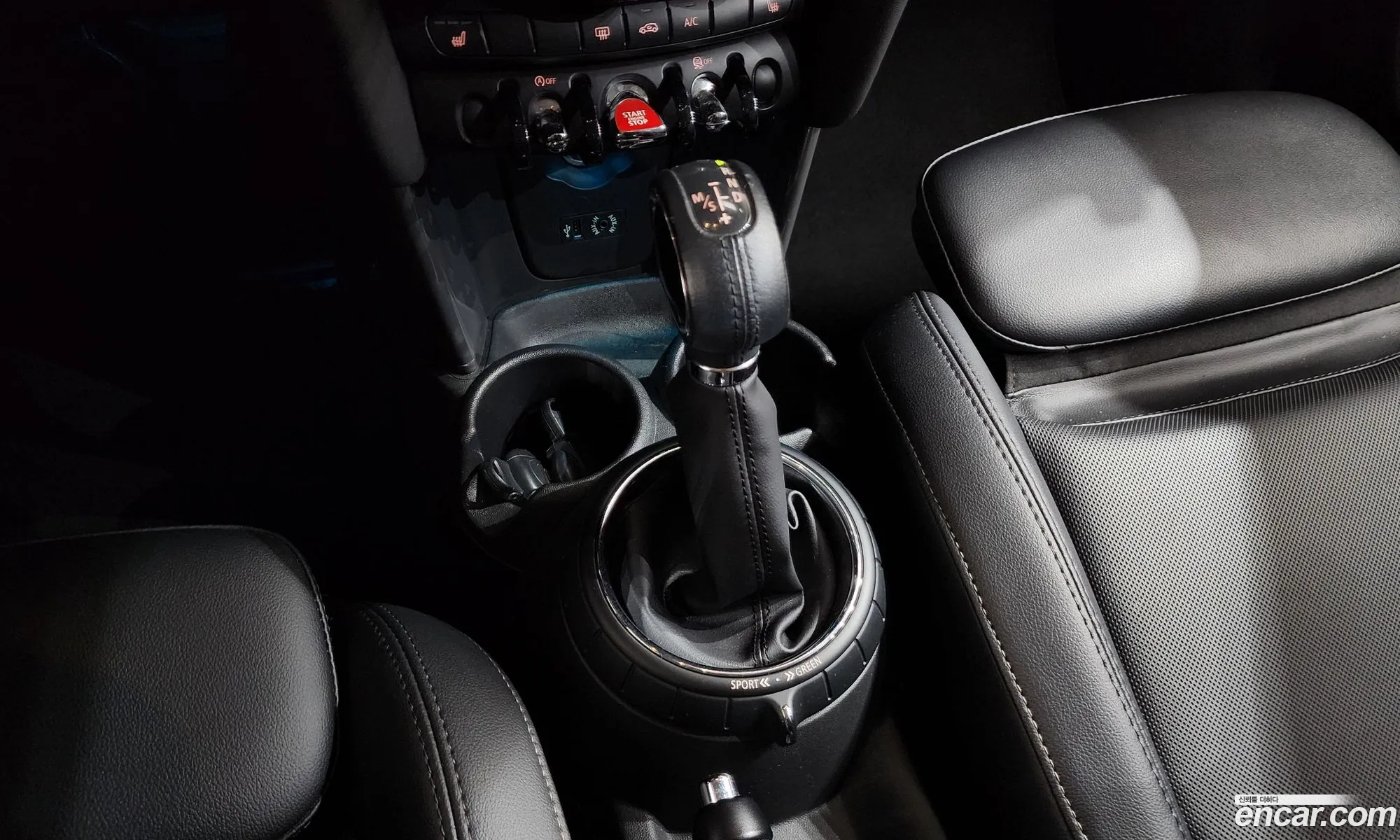 Mini Cooper 2015 — 17