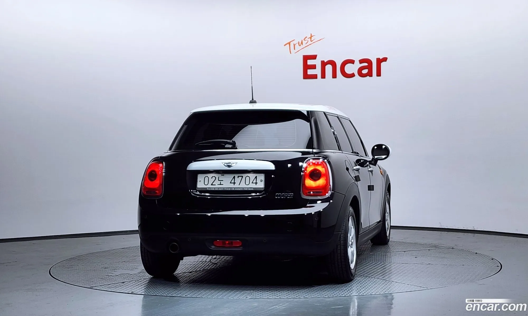 Mini Cooper 2015 — 16