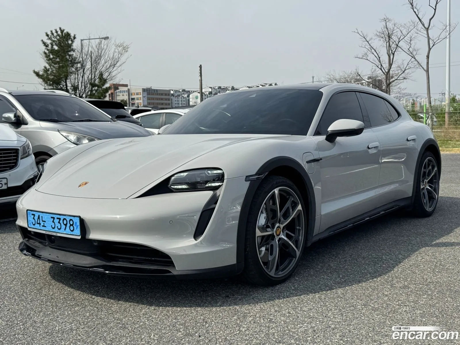 Porsche Taycan 2024 — 20