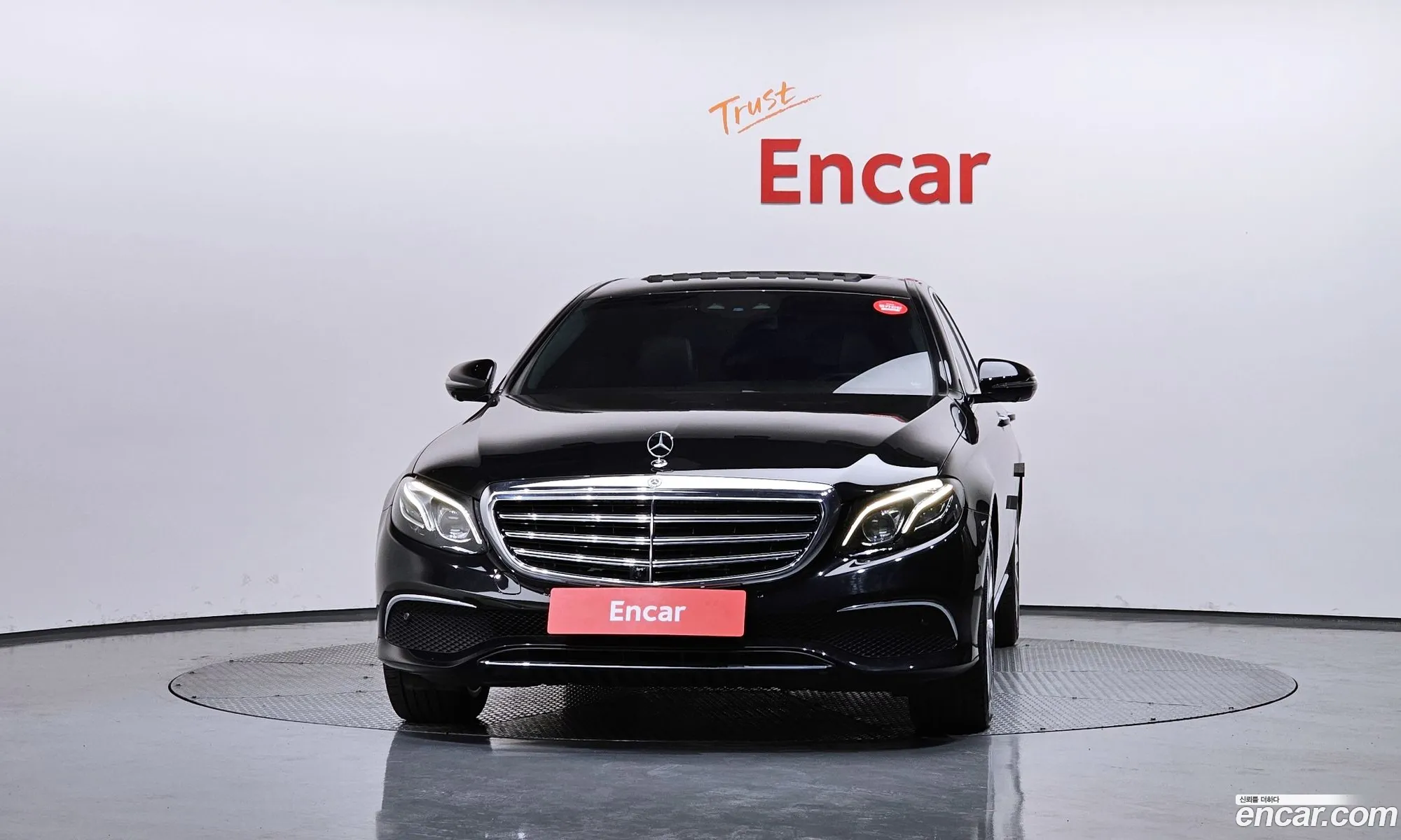 Mercedes-Benz E-Class W213 2018 WDDZF4KB9JA378380 — 9