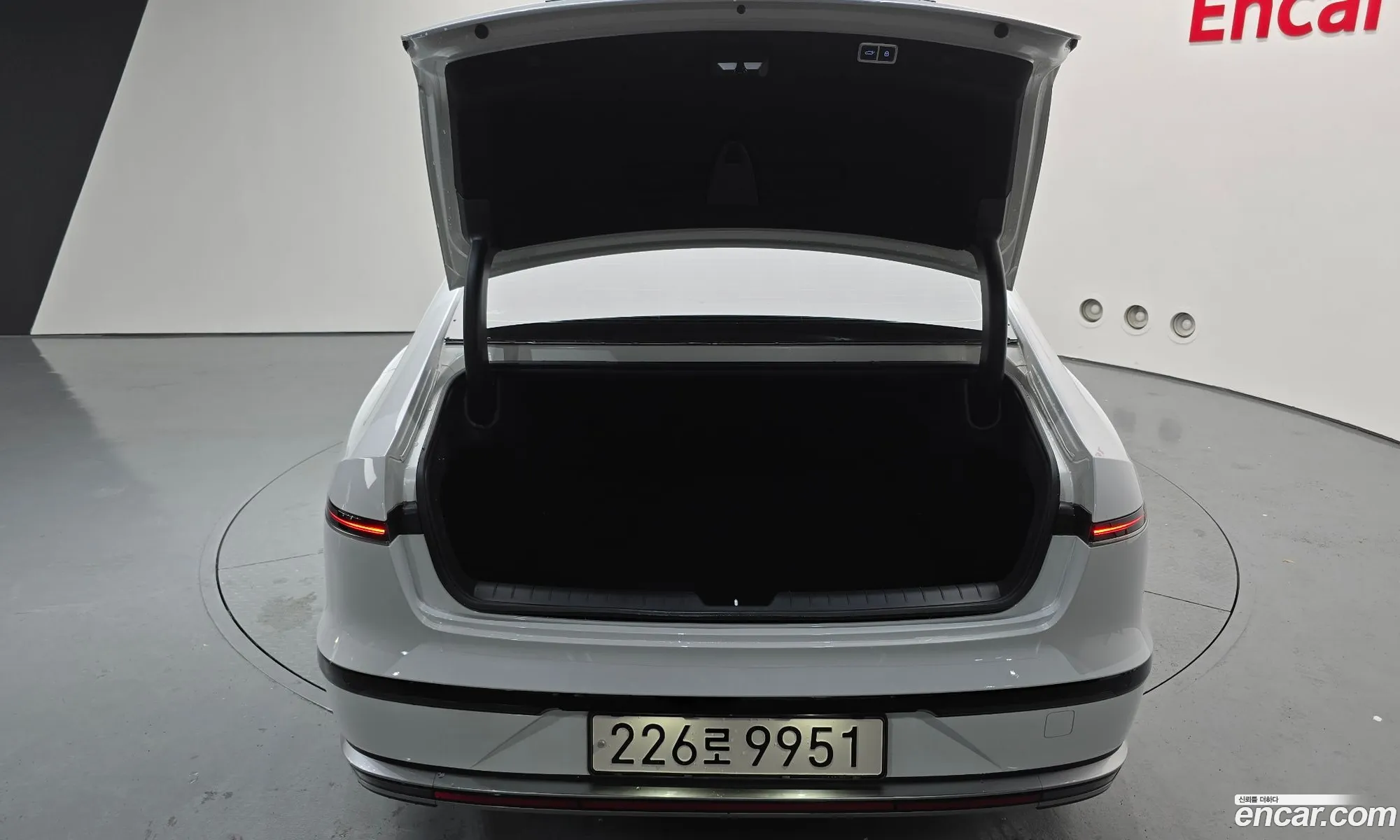 Hyundai Grandeur 2023 — 2