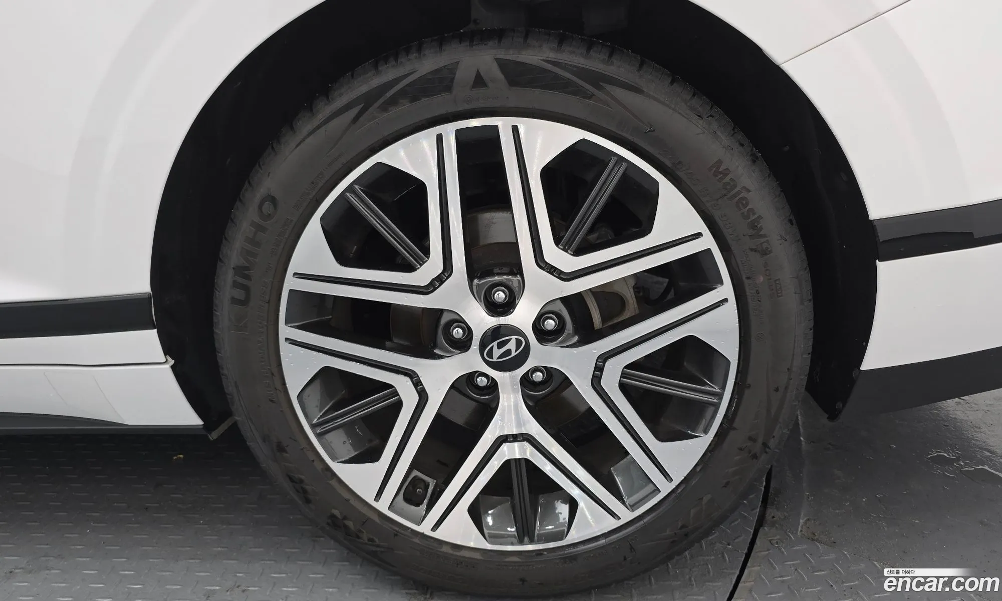 Hyundai Grandeur 2023 — 11
