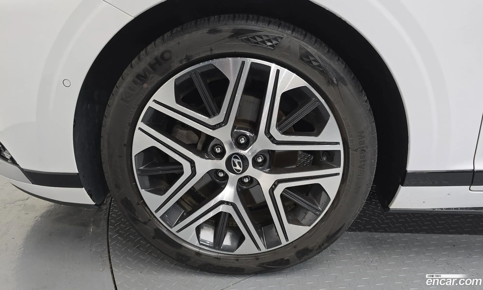 Hyundai Grandeur 2023 — 3