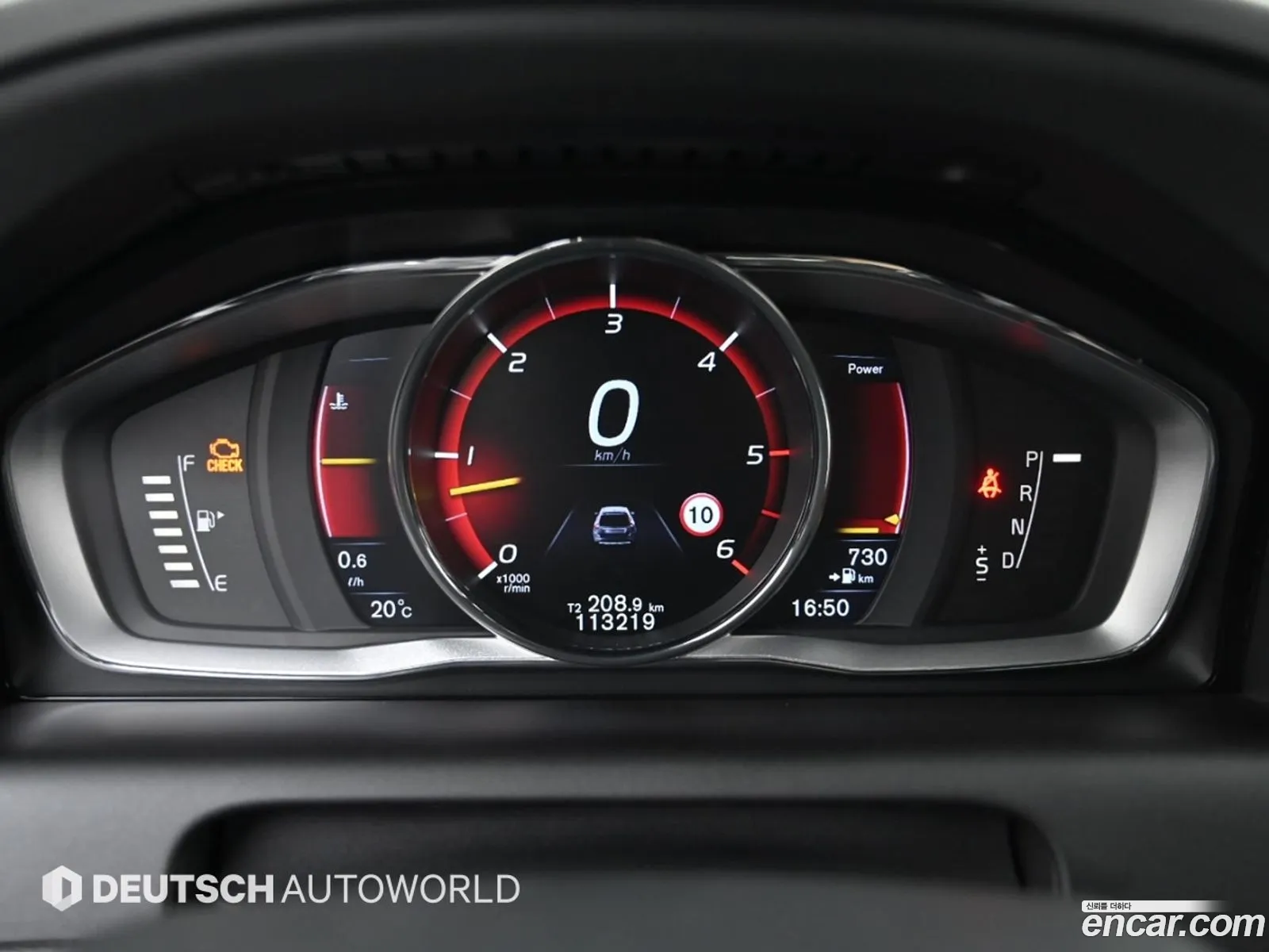 Volvo XC60 2016 — 12