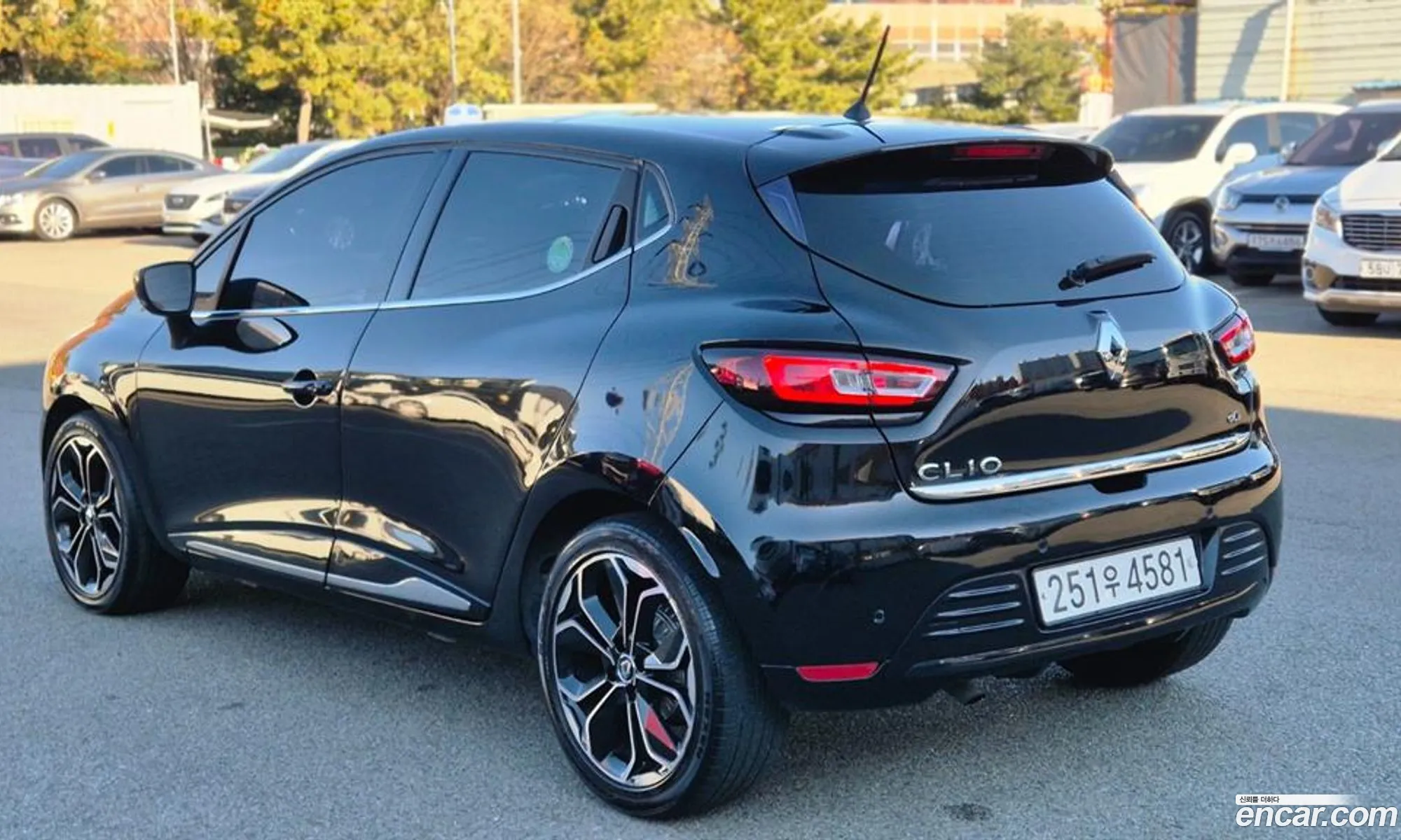 Renault Korea (Samsung) Clio 2018 — 15