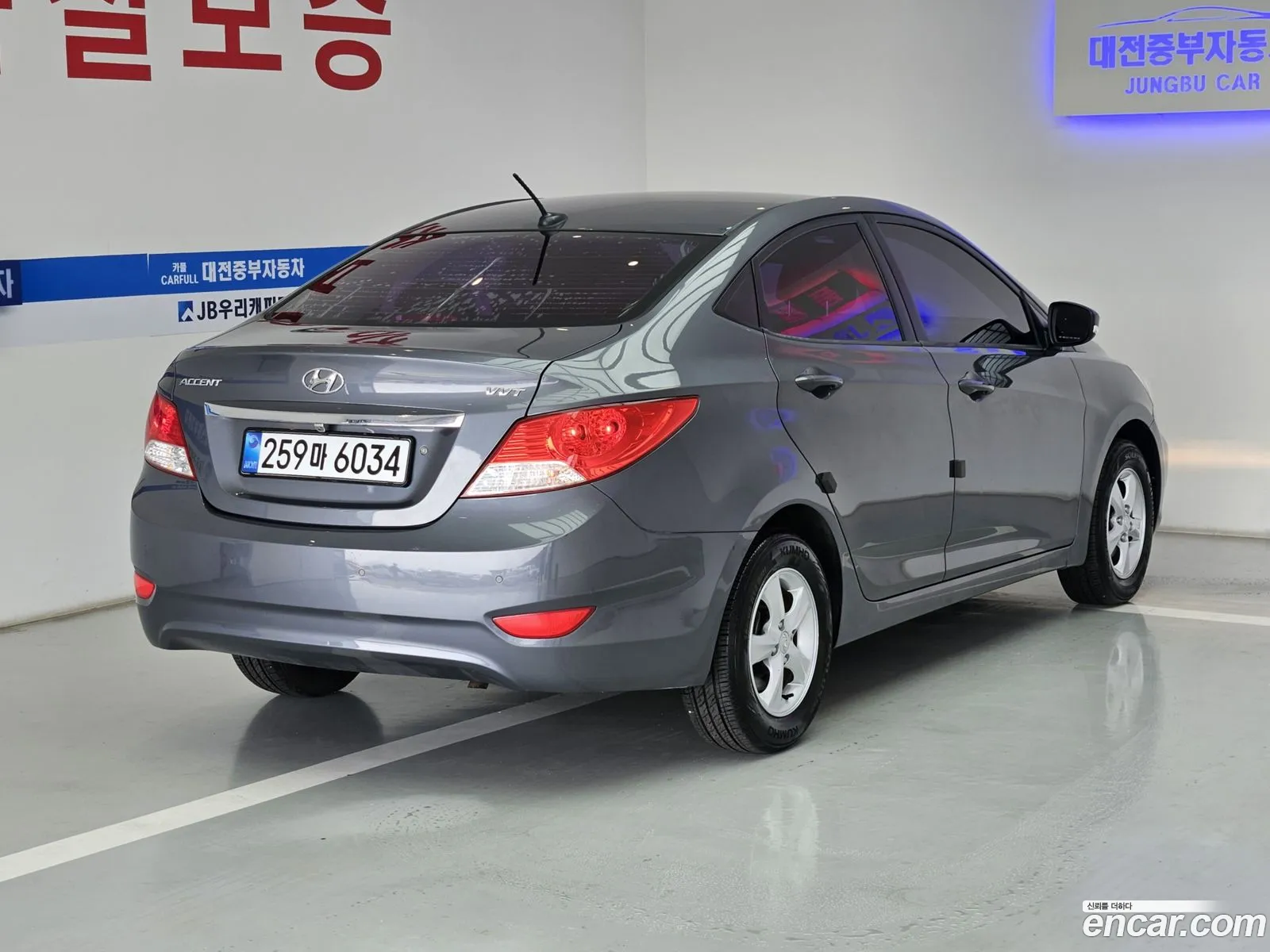 Hyundai Accent 2011 — 15