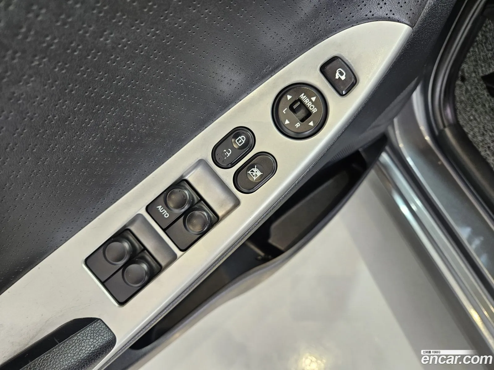 Hyundai Accent 2011 — 12