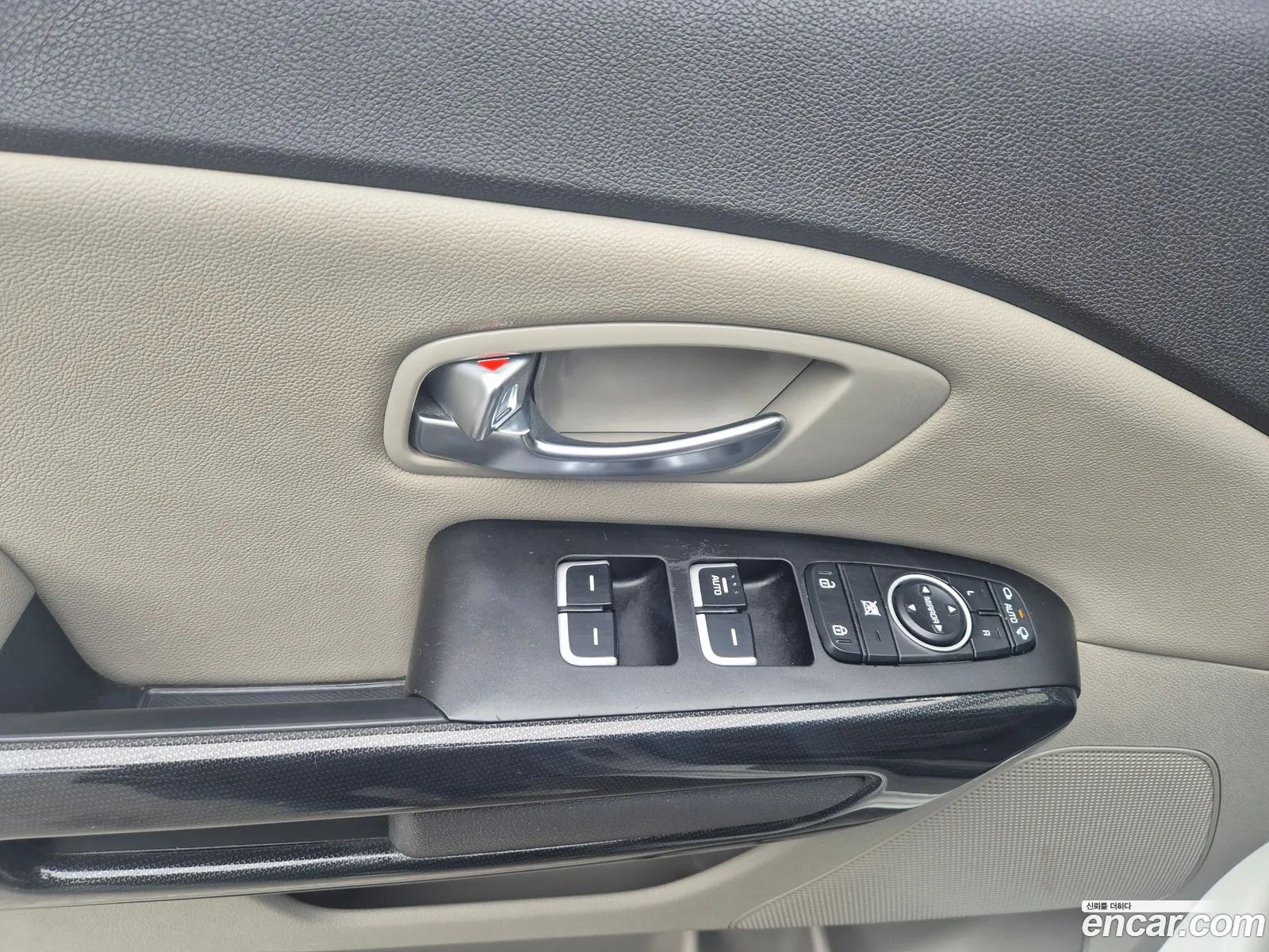 Kia Carnival 2015 — 6