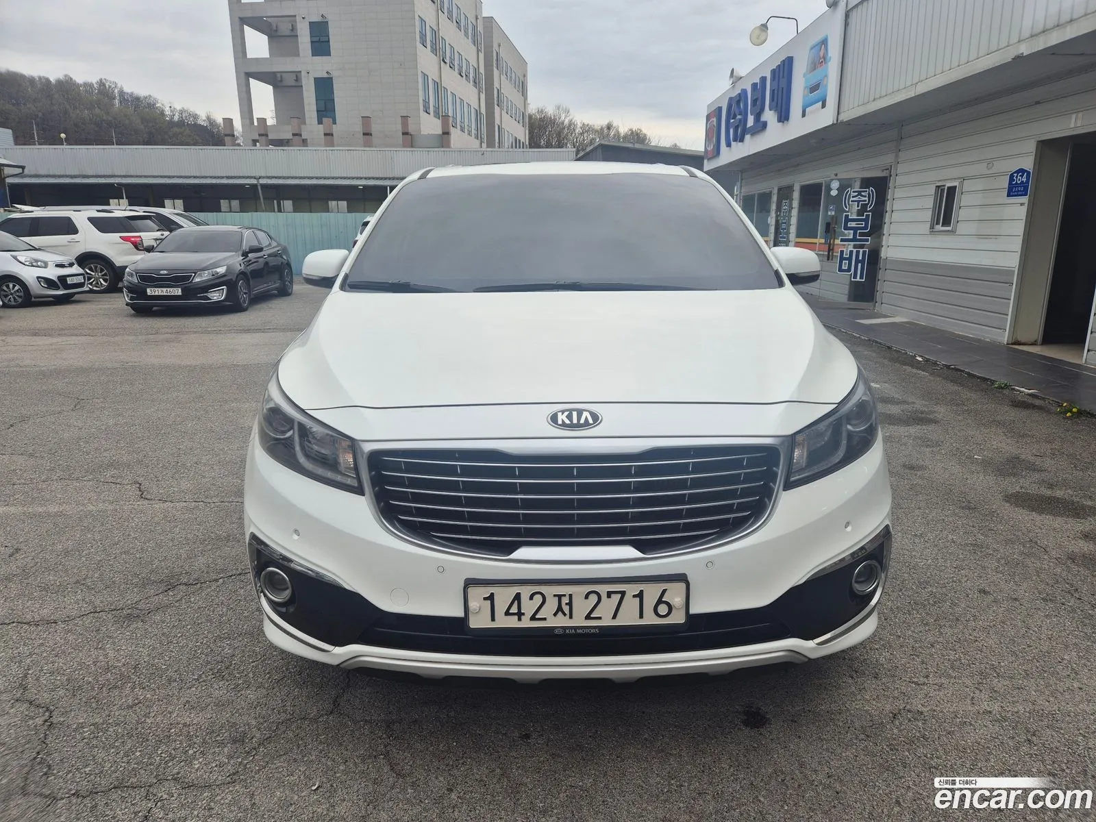 Kia Carnival 2015 — 14