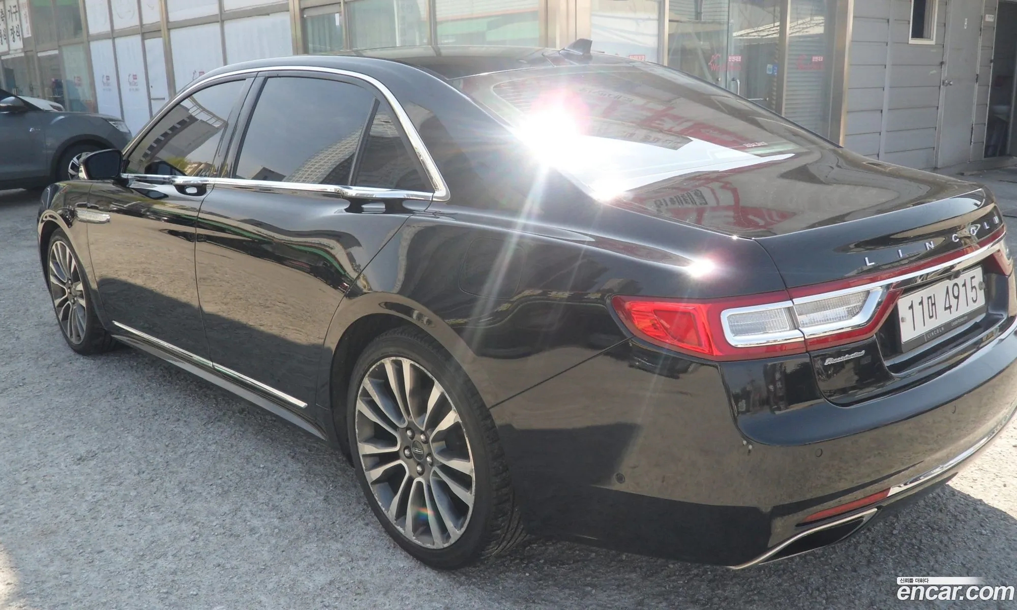Lincoln Continental 10th Gen 2018 — 11
