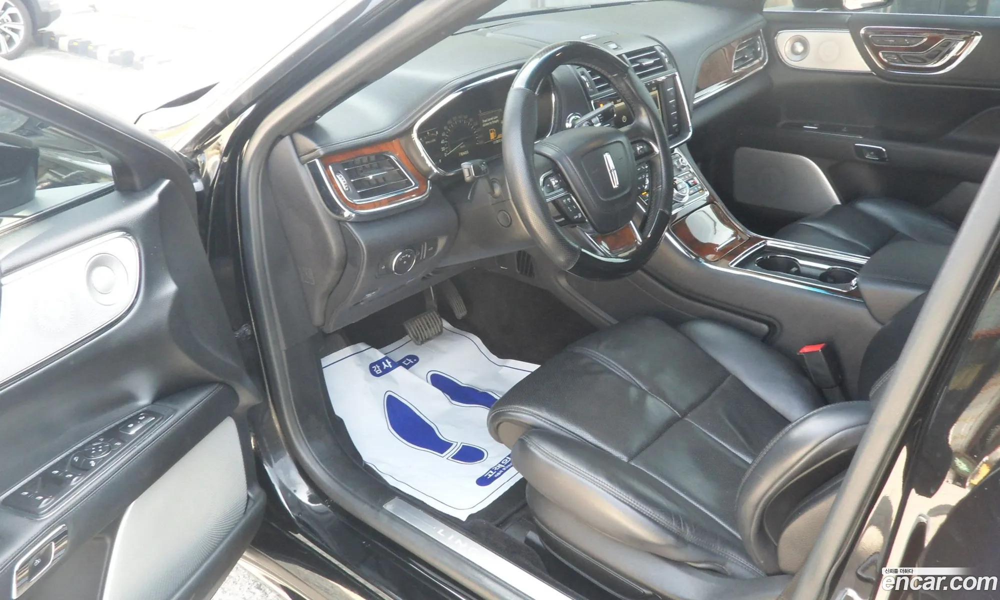 Lincoln Continental 10th Gen 2018 — 4