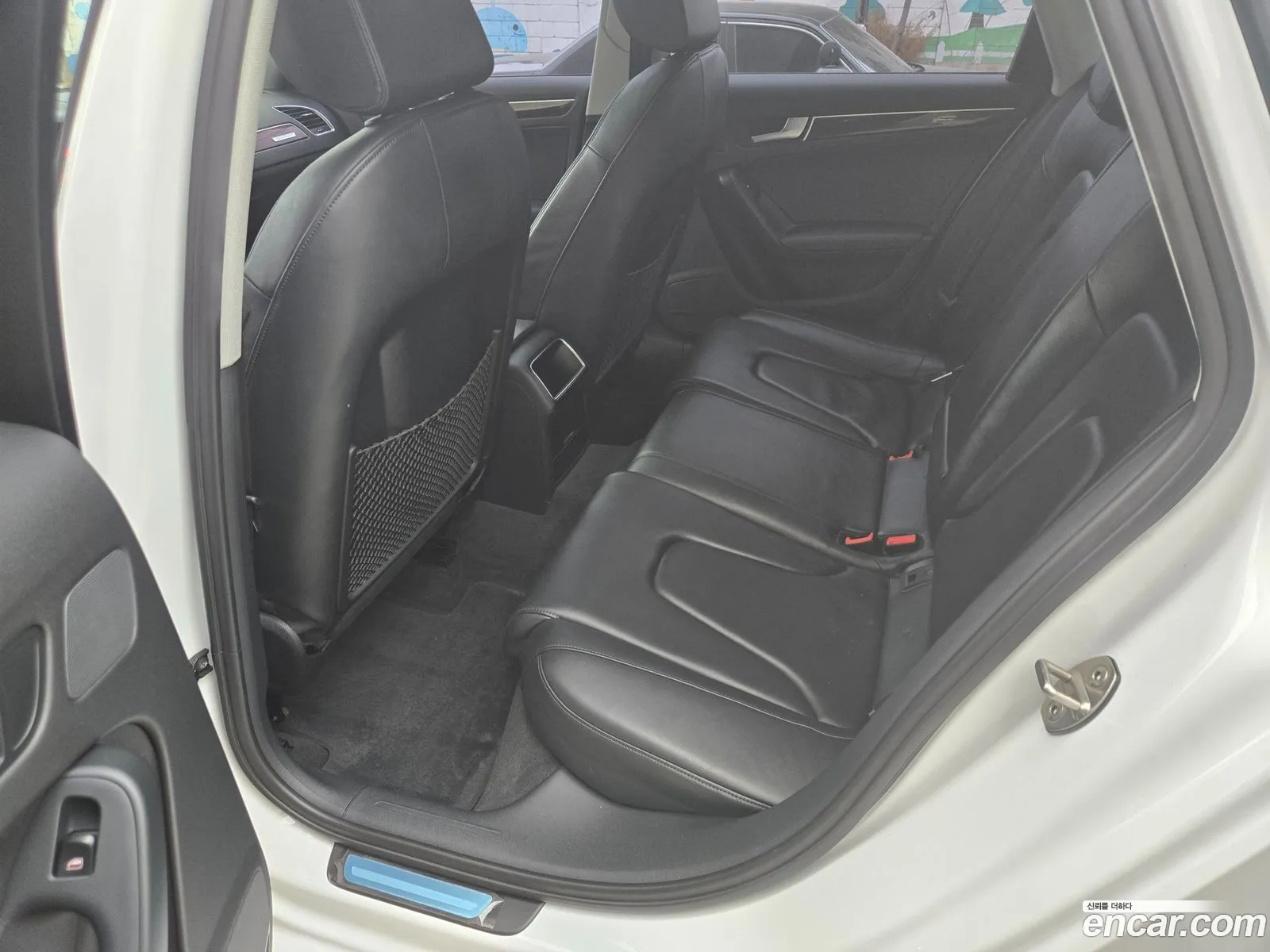Audi A4 2011 — 19