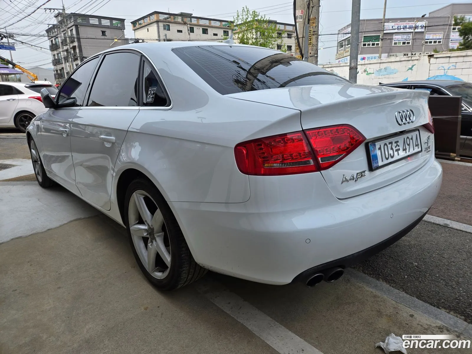 Audi A4 2011 — 13