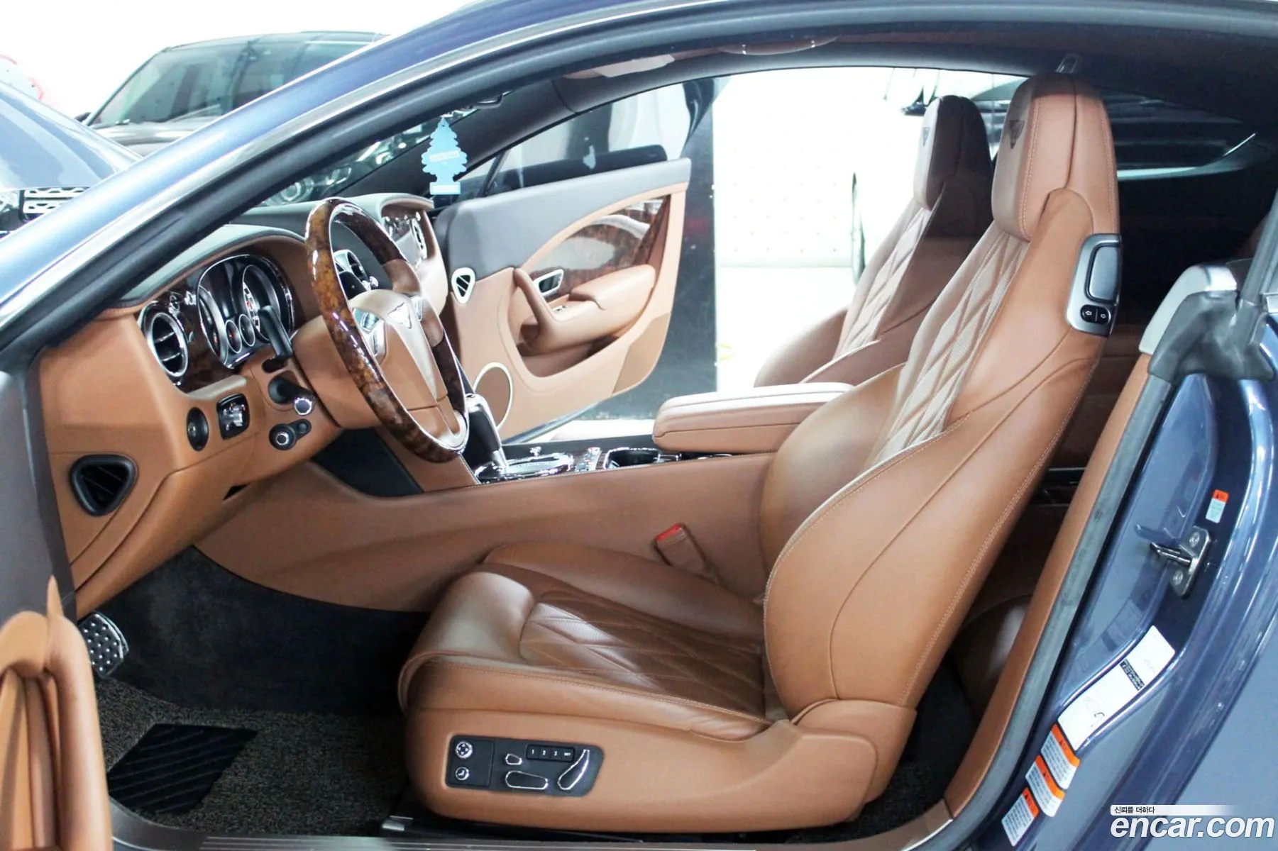 Bentley Continental GT 2015 — 18