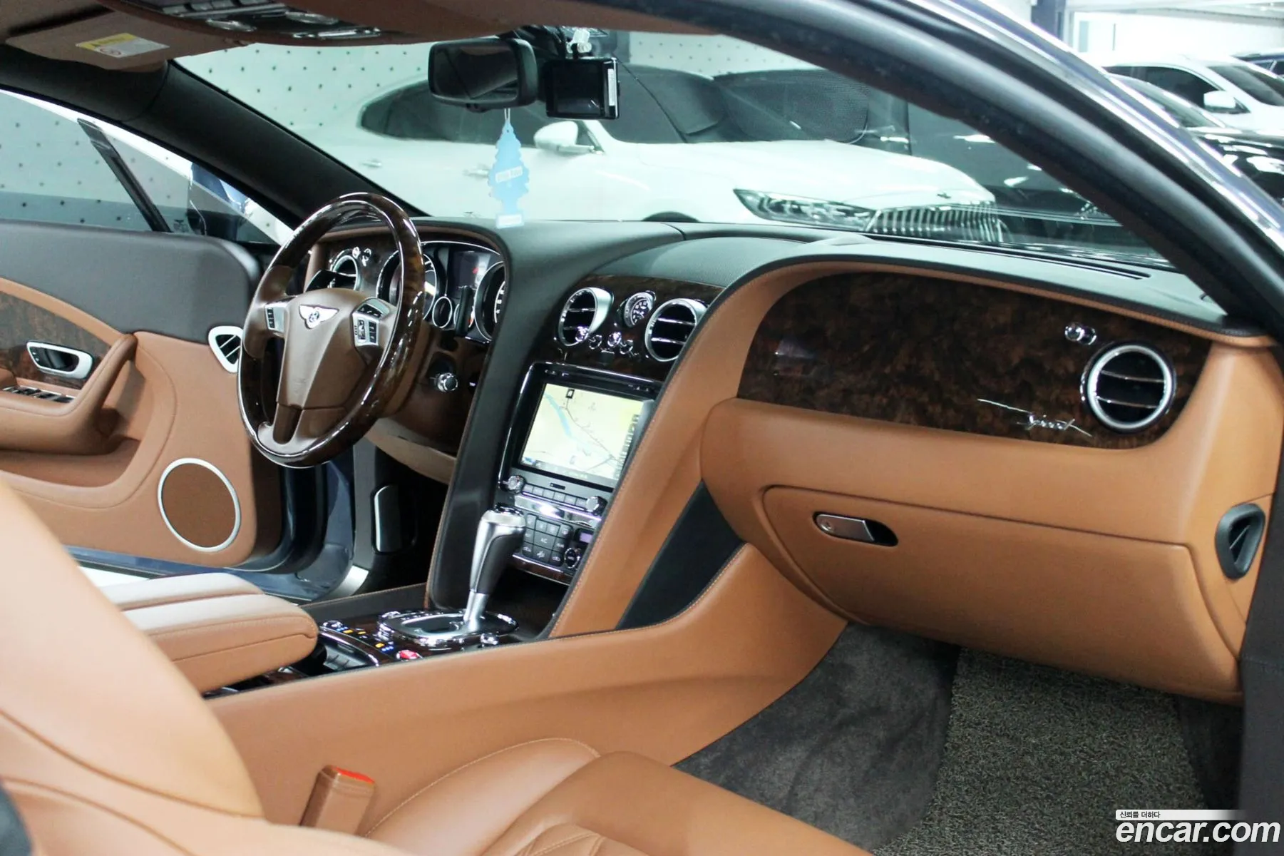 Bentley Continental GT 2015 — 13