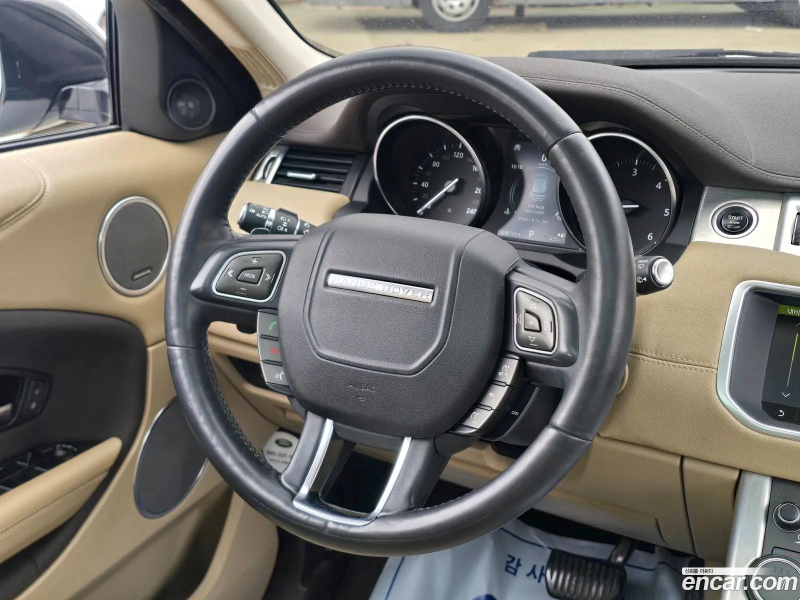 Land Rover Range Rover Evoque 2018 — 17