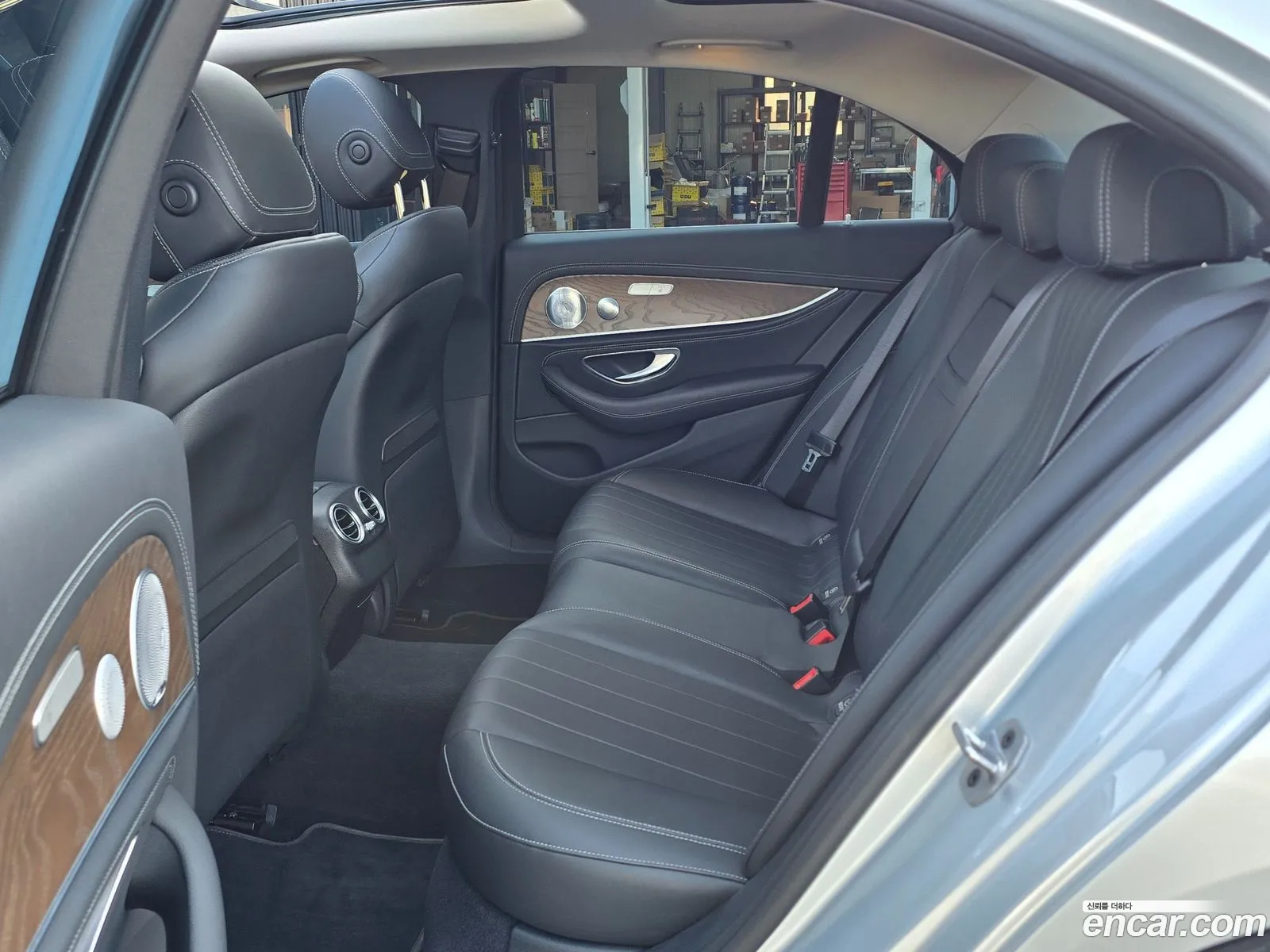 Mercedes-Benz E-Class W213 2019 — 12