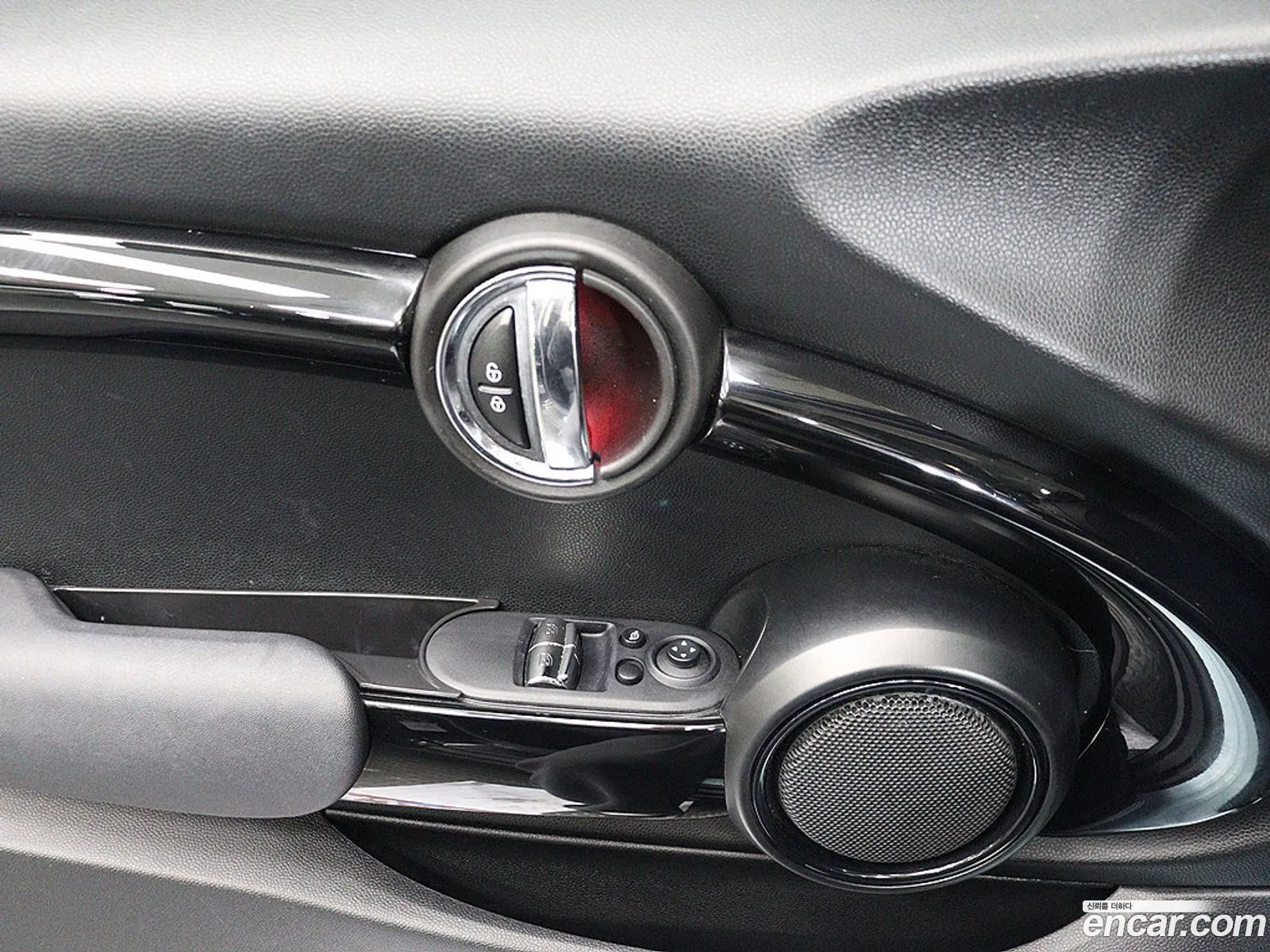 Mini Cooper 2018 — 16