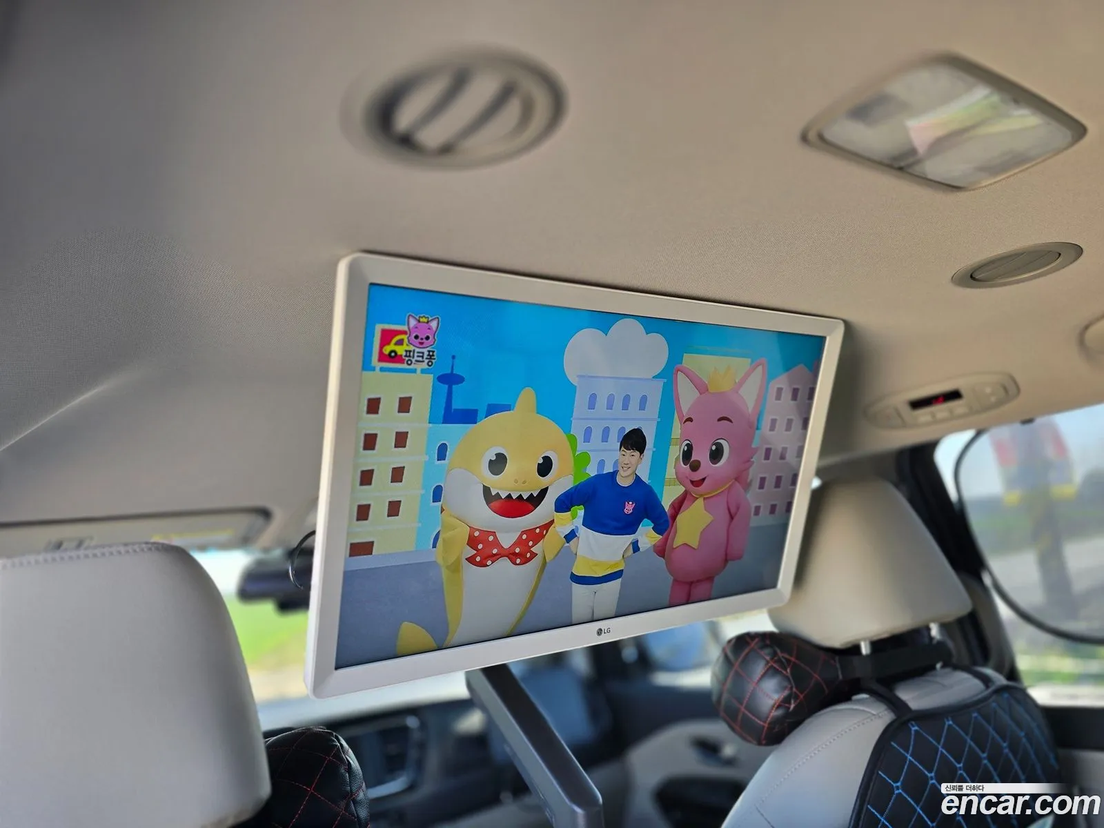 Kia Carnival 2019 — 18