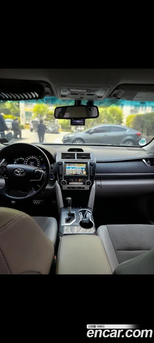 Toyota Camry 2012 — 8