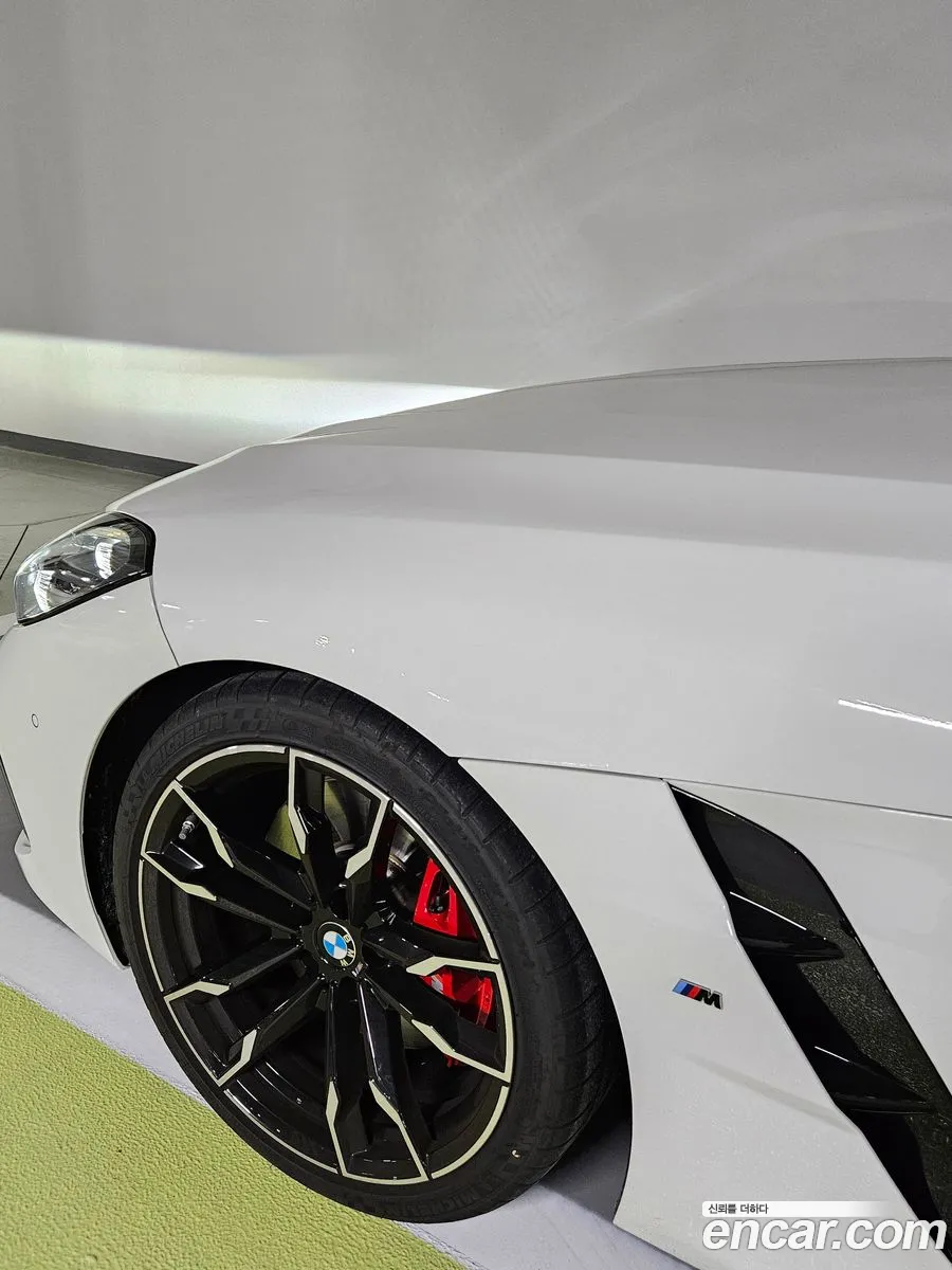 BMW Z4 2024 — 2