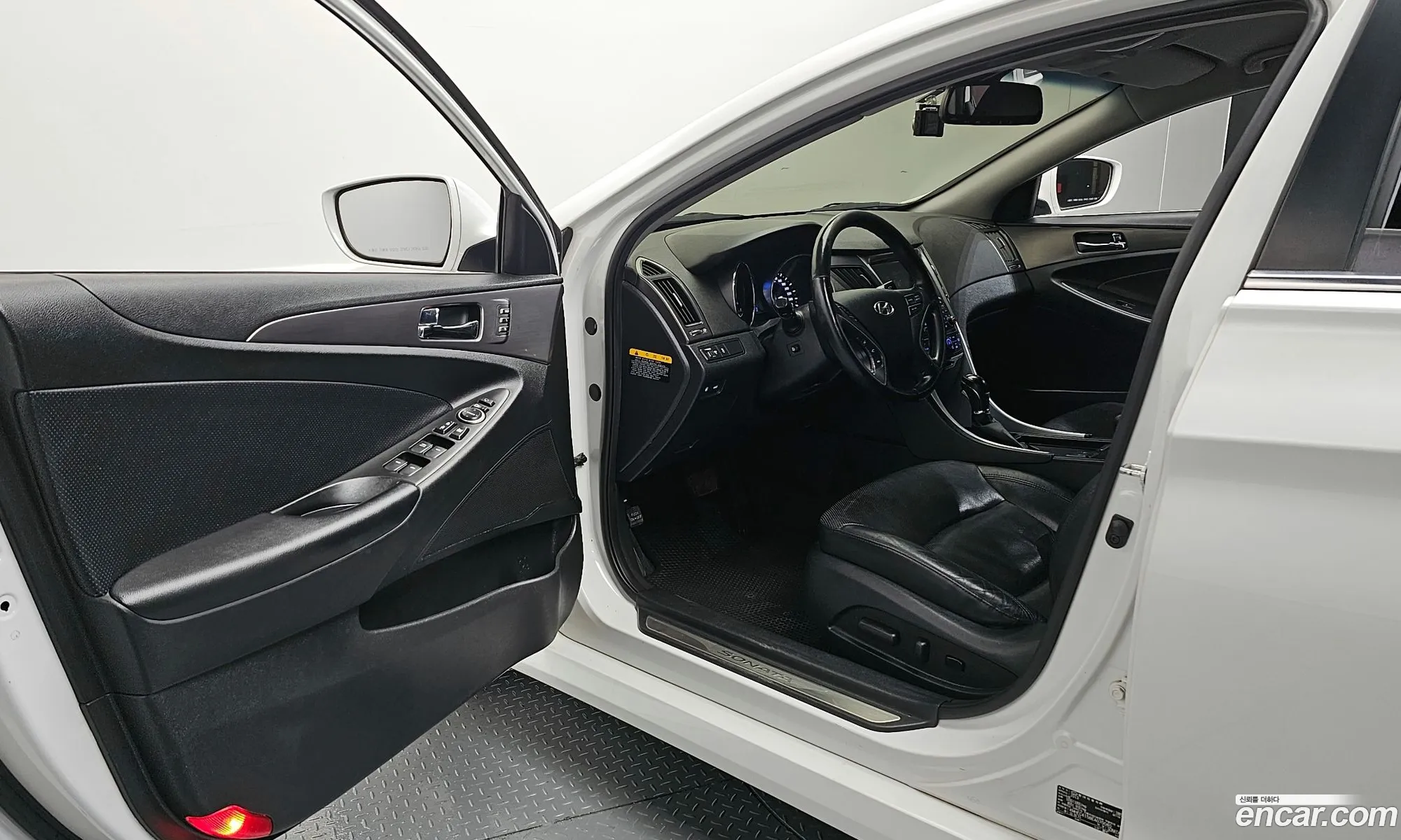 Hyundai Sonata Hybrid 2013 — 13