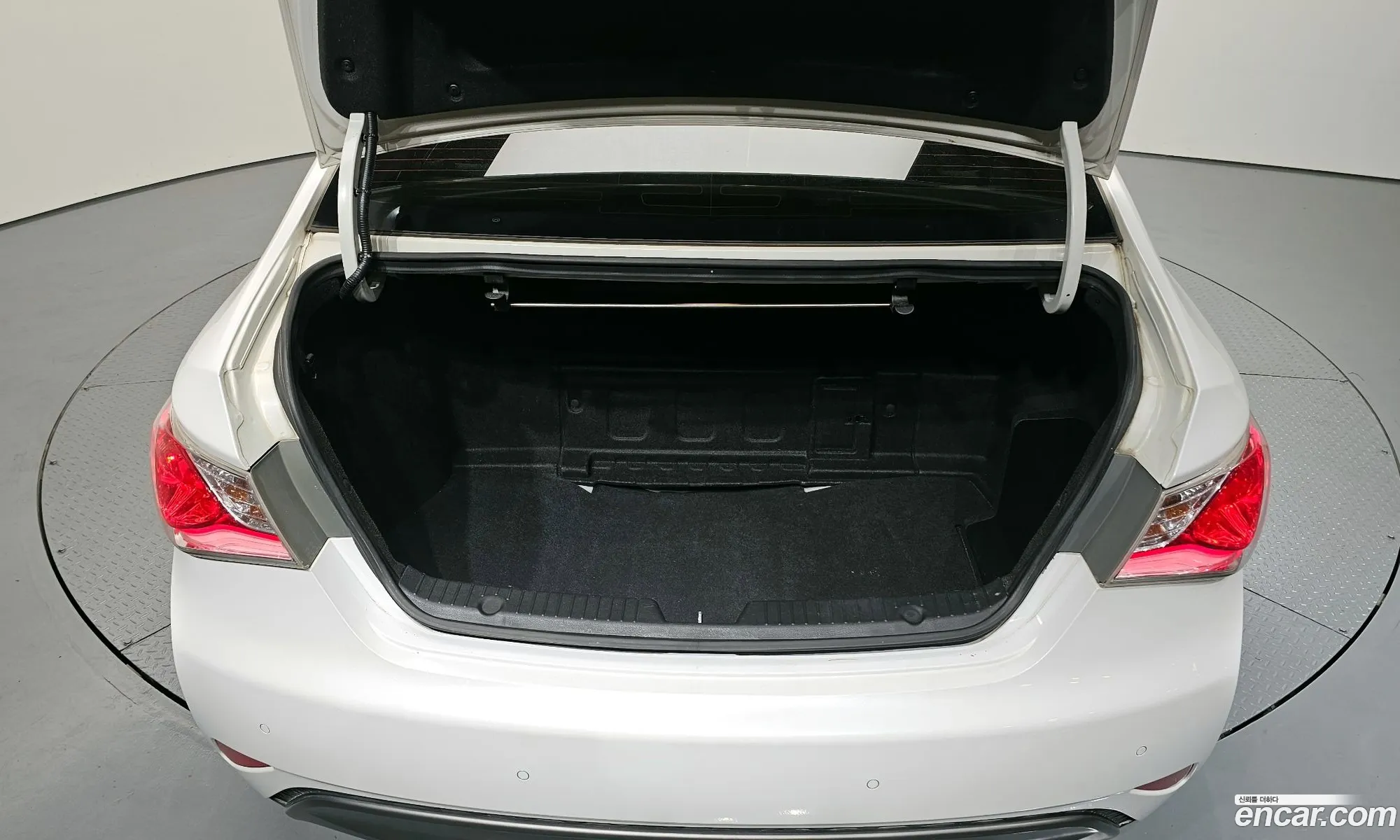Hyundai Sonata Hybrid 2013 — 16