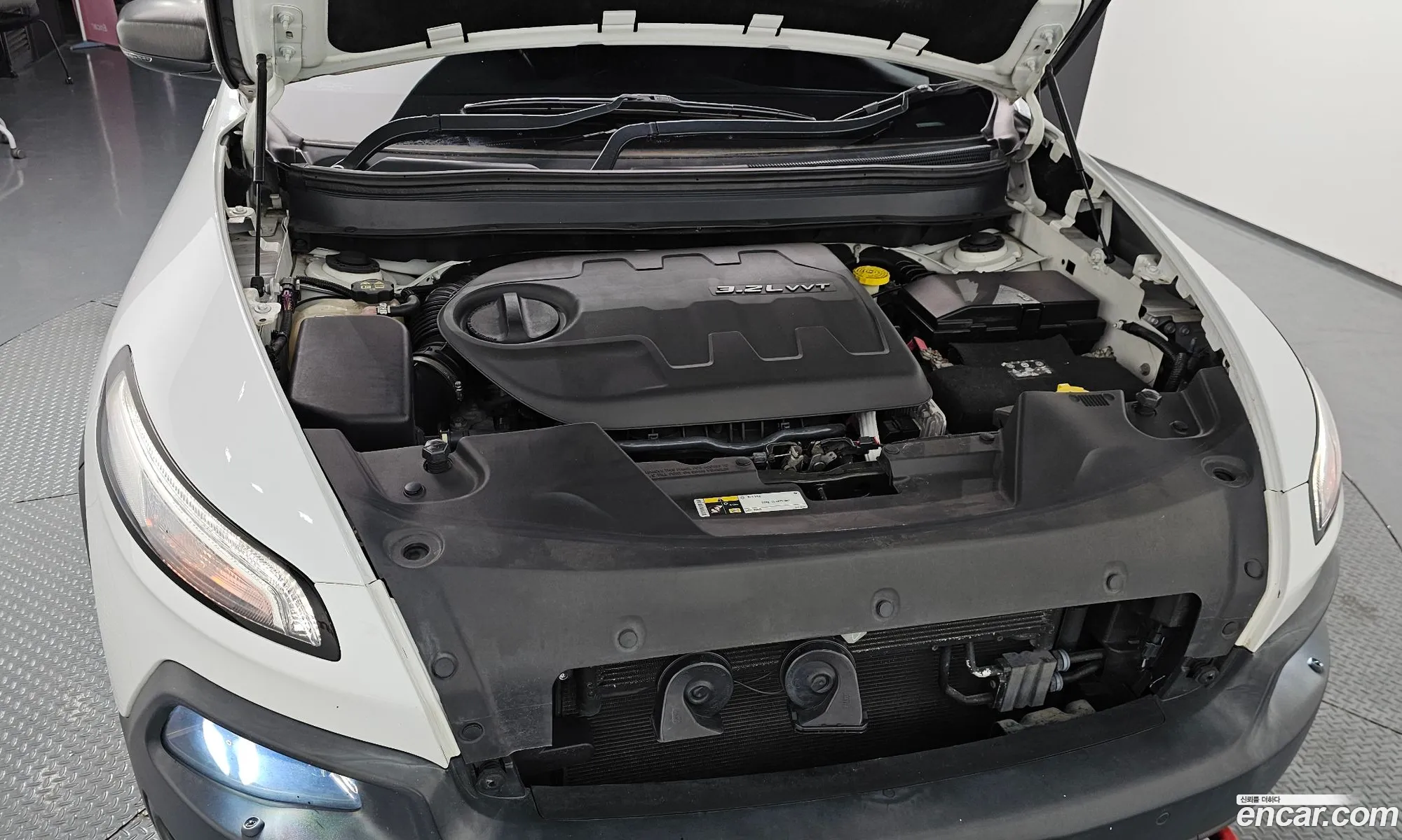 Jeep Cherokee 2014 1C4PJMFS5EW256635 — 10