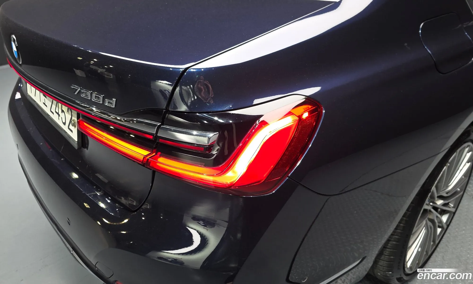 BMW 7 Series 2019 WBA7S4104LGL28111 — 28