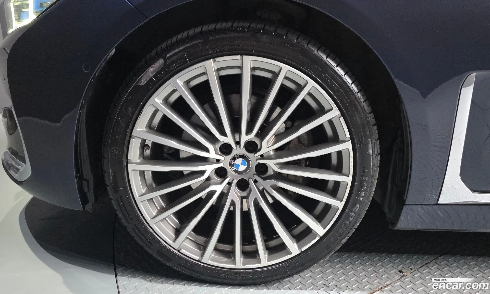 BMW 7 Series 2019 WBA7S4104LGL28111 — 13